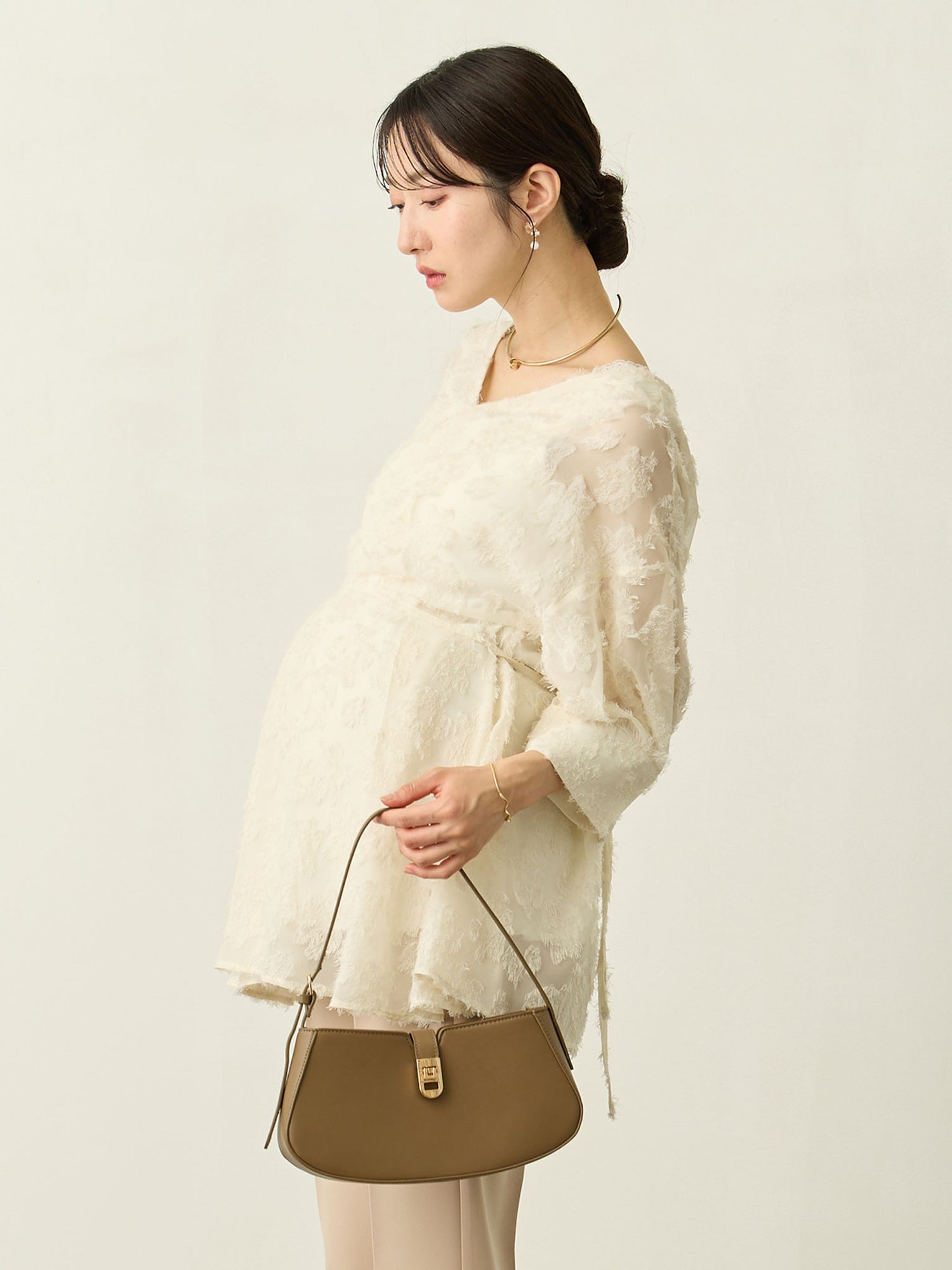 フェザーぺプラムブラウス Ivory