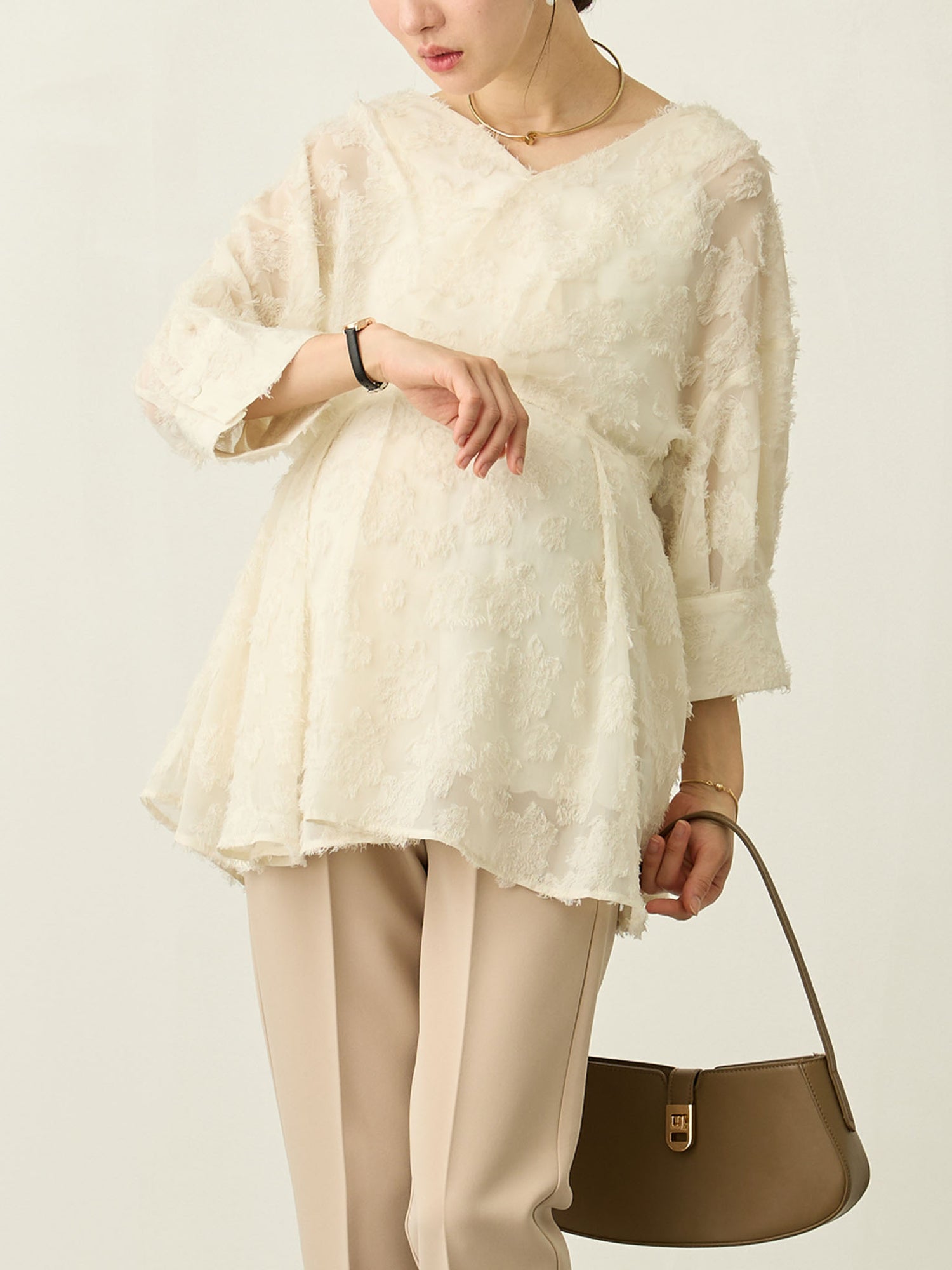 フェザーぺプラムブラウス Ivory