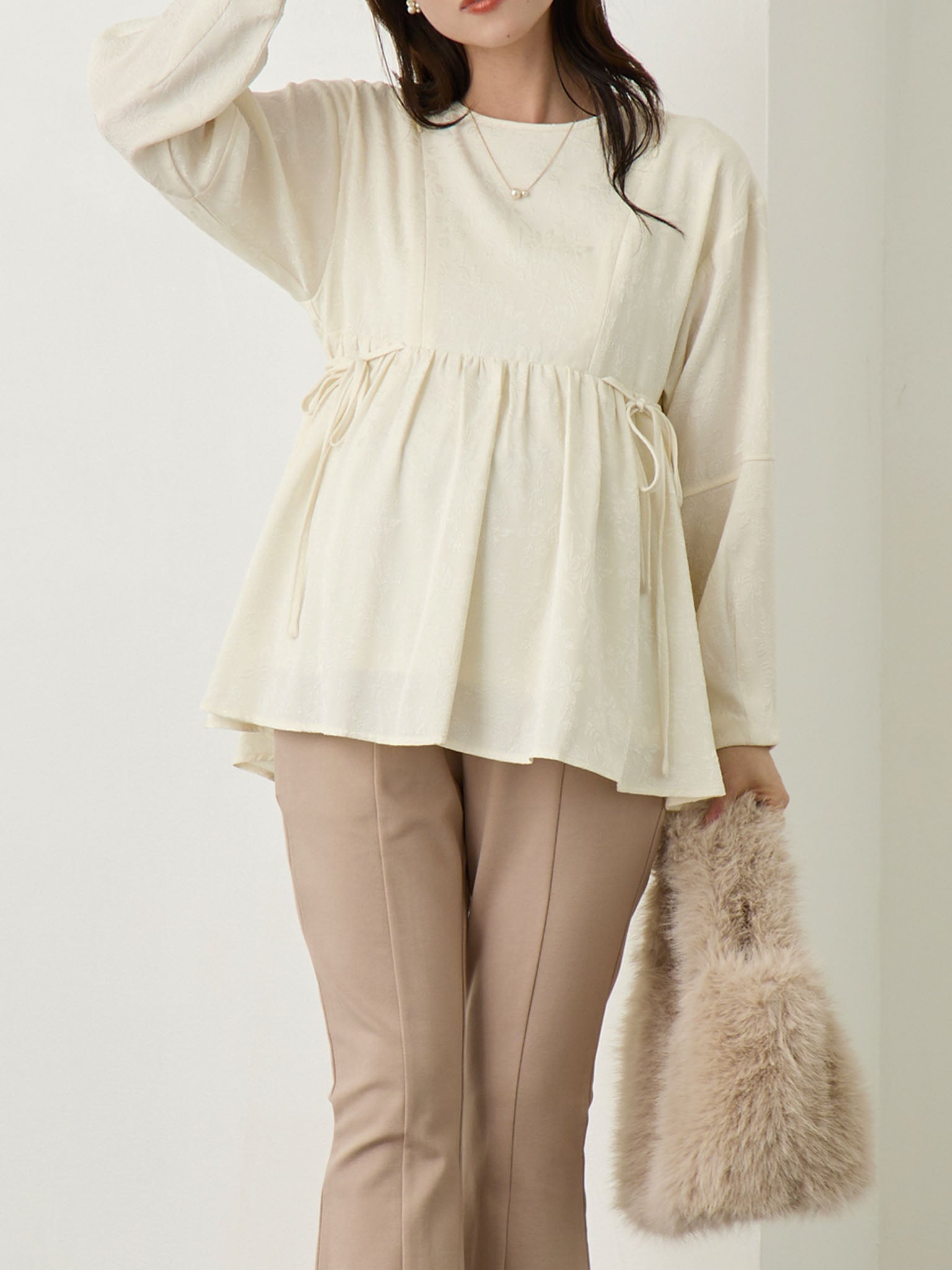 ジャガードペプラムトップス Ivory – honono for mom&baby