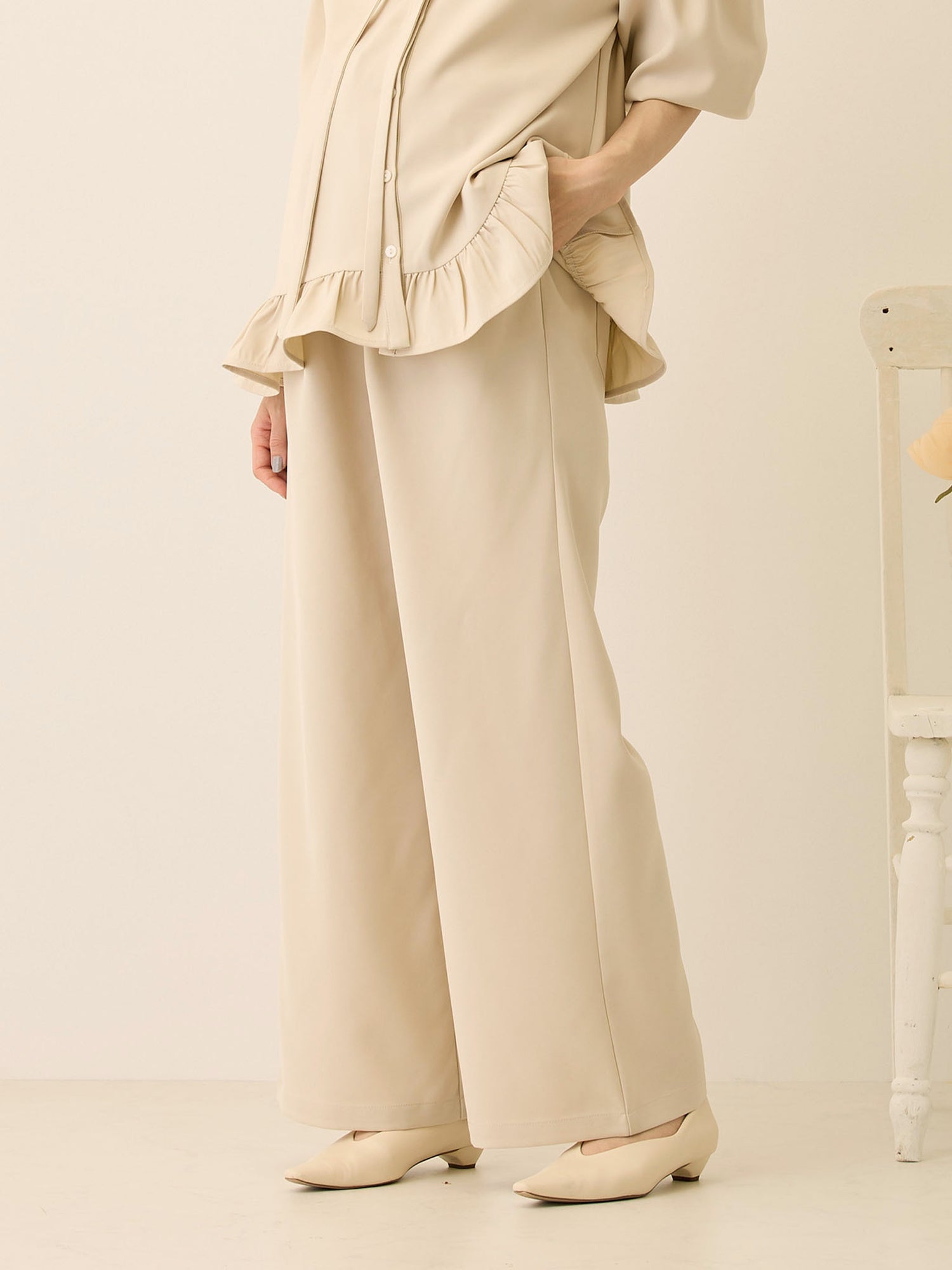 タックワイドパンツ Beige