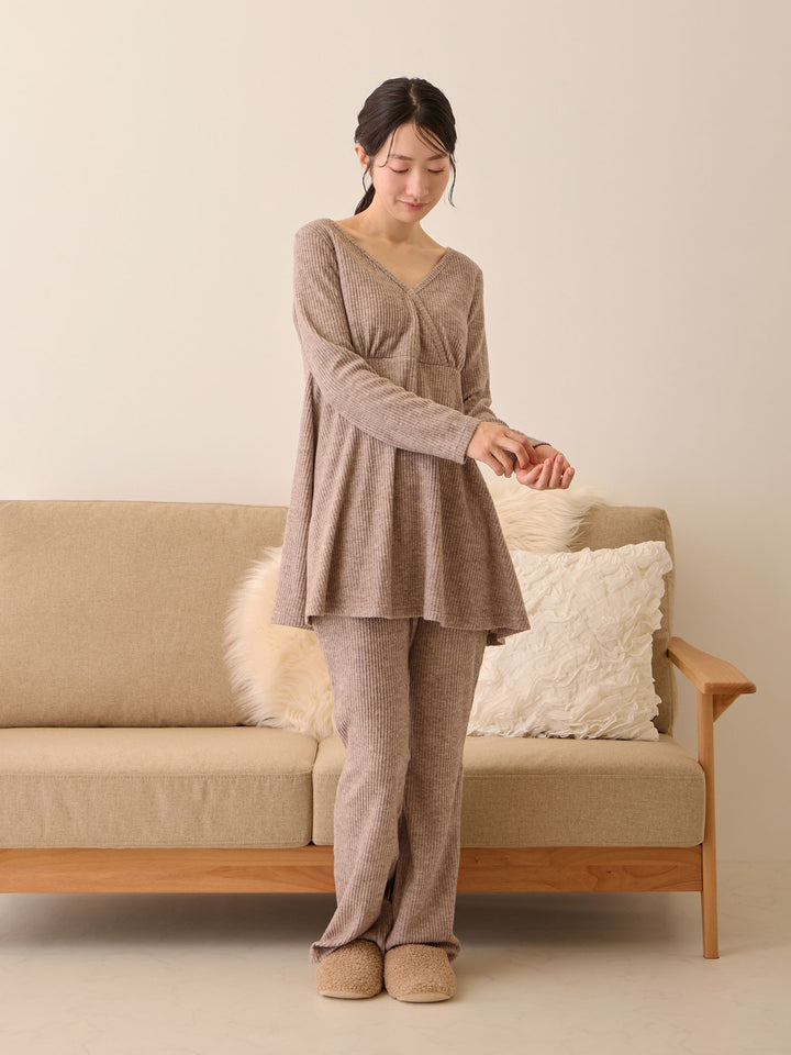 喇叭裤配腹带，棕色