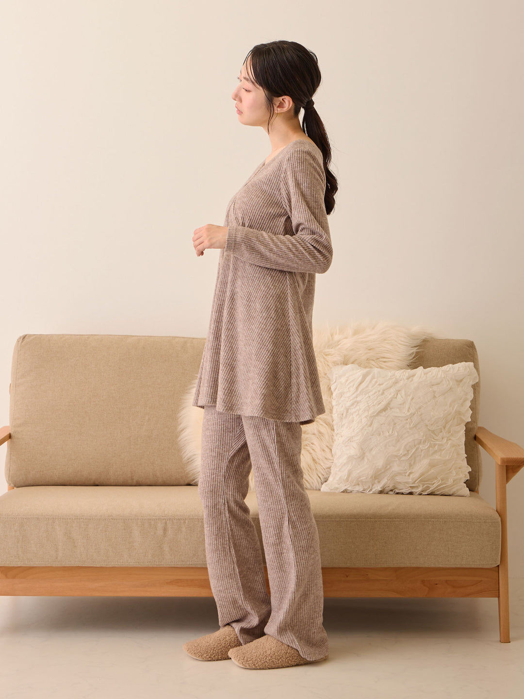 固定式杯形房间顶部，棕色