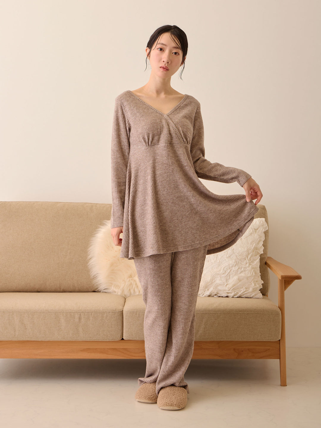 固定式杯形房间顶部，棕色