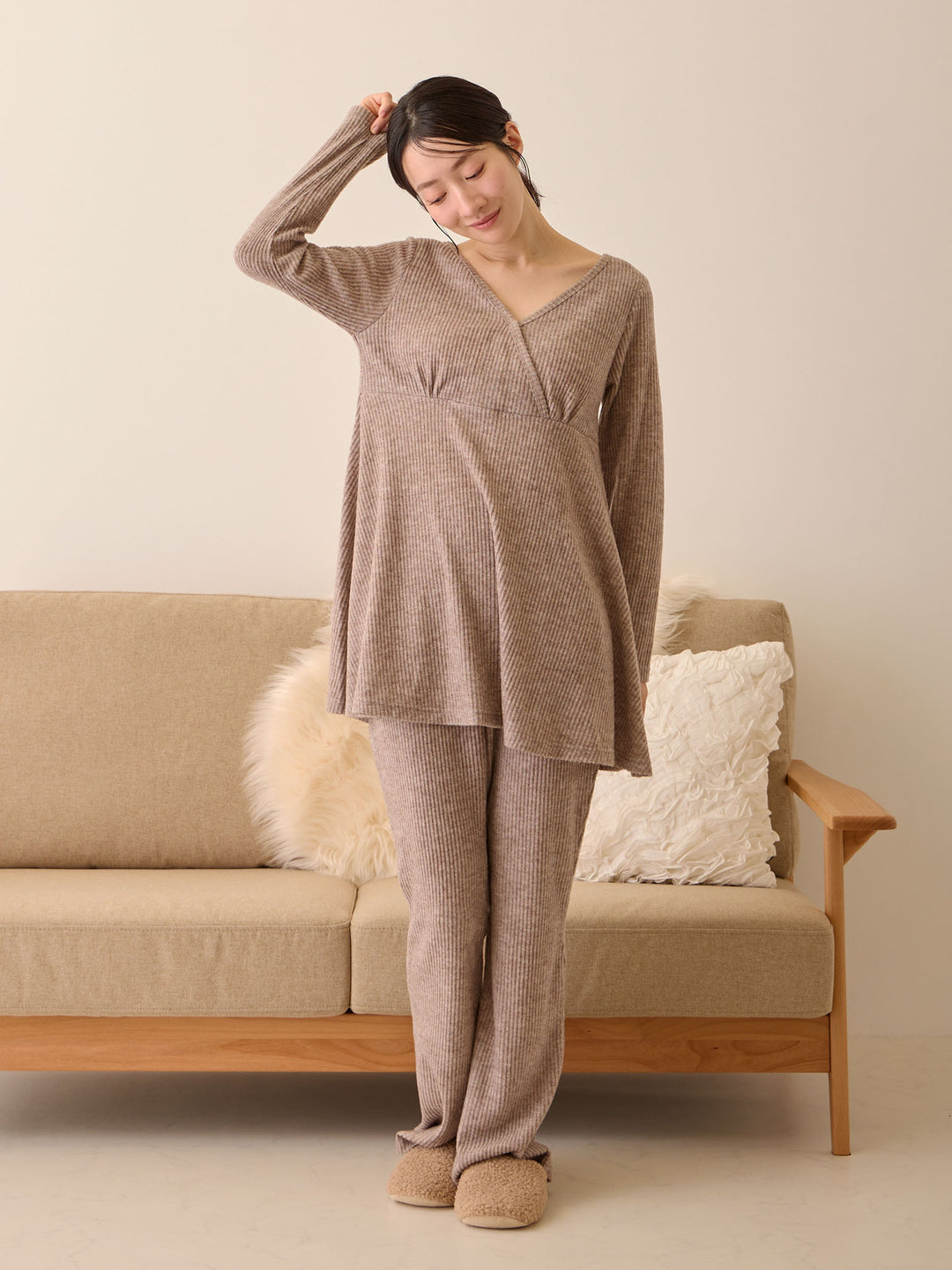 固定式杯形房间顶部，棕色