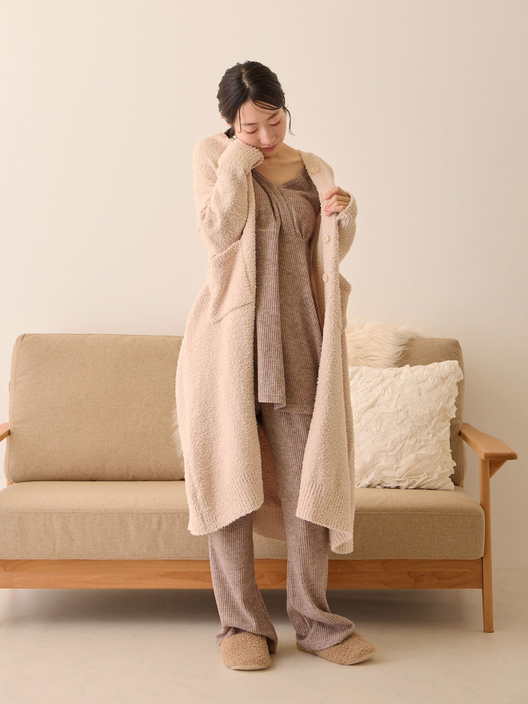 固定式杯形房间顶部，棕色