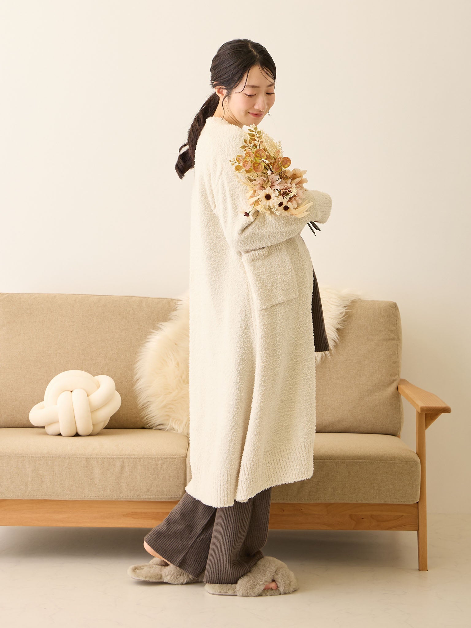 ふわふわカーディガンワンピース Ivory – honono for mom&baby