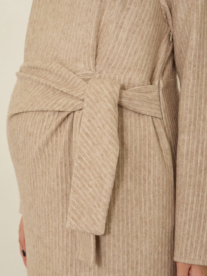 [Maternity/nursing clothes] Power shoulder knit dress Beige