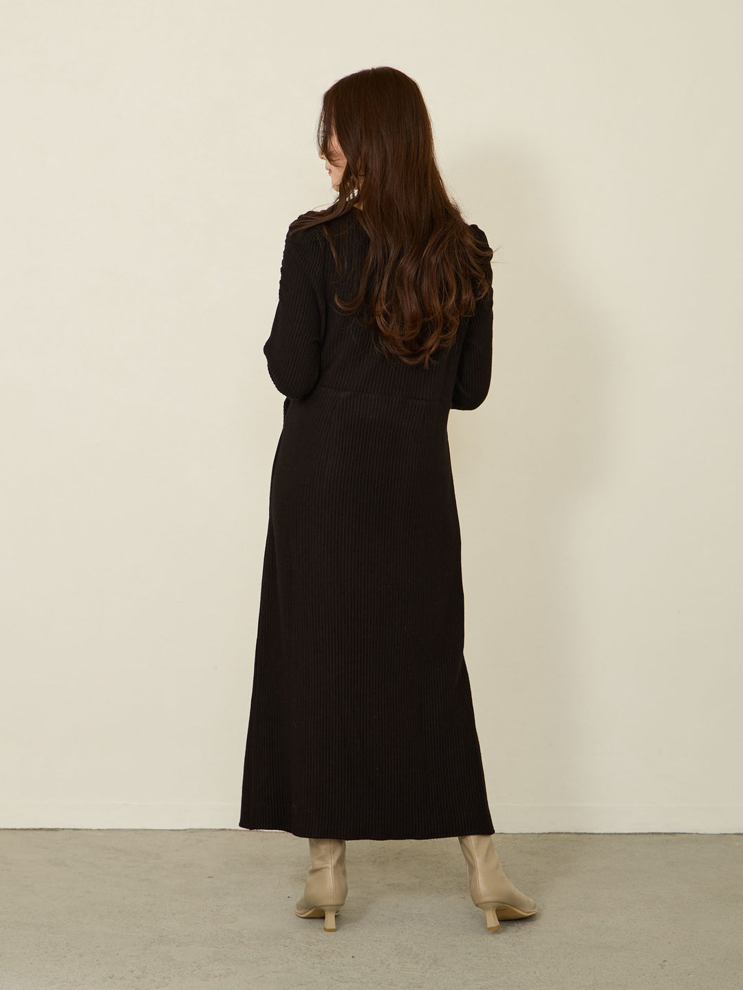 [Maternity/nursing clothes] Power shoulder knit dress Black