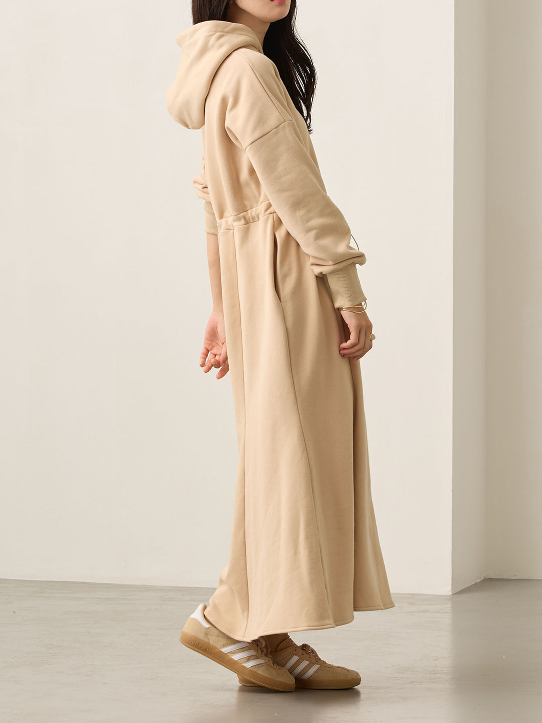 ほんのりマーメイドパーカーワンピース Beige