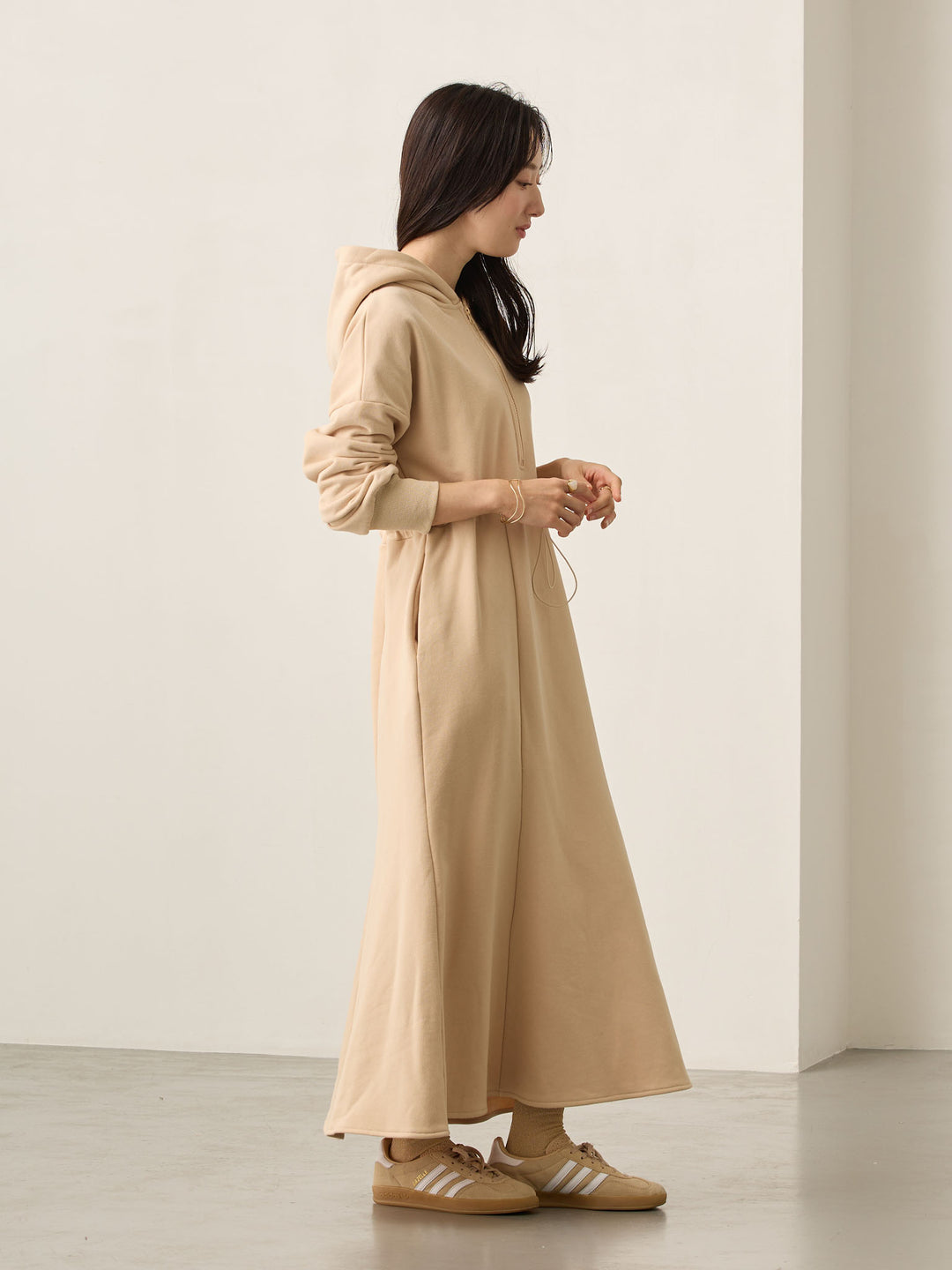 ほんのりマーメイドパーカーワンピース Beige