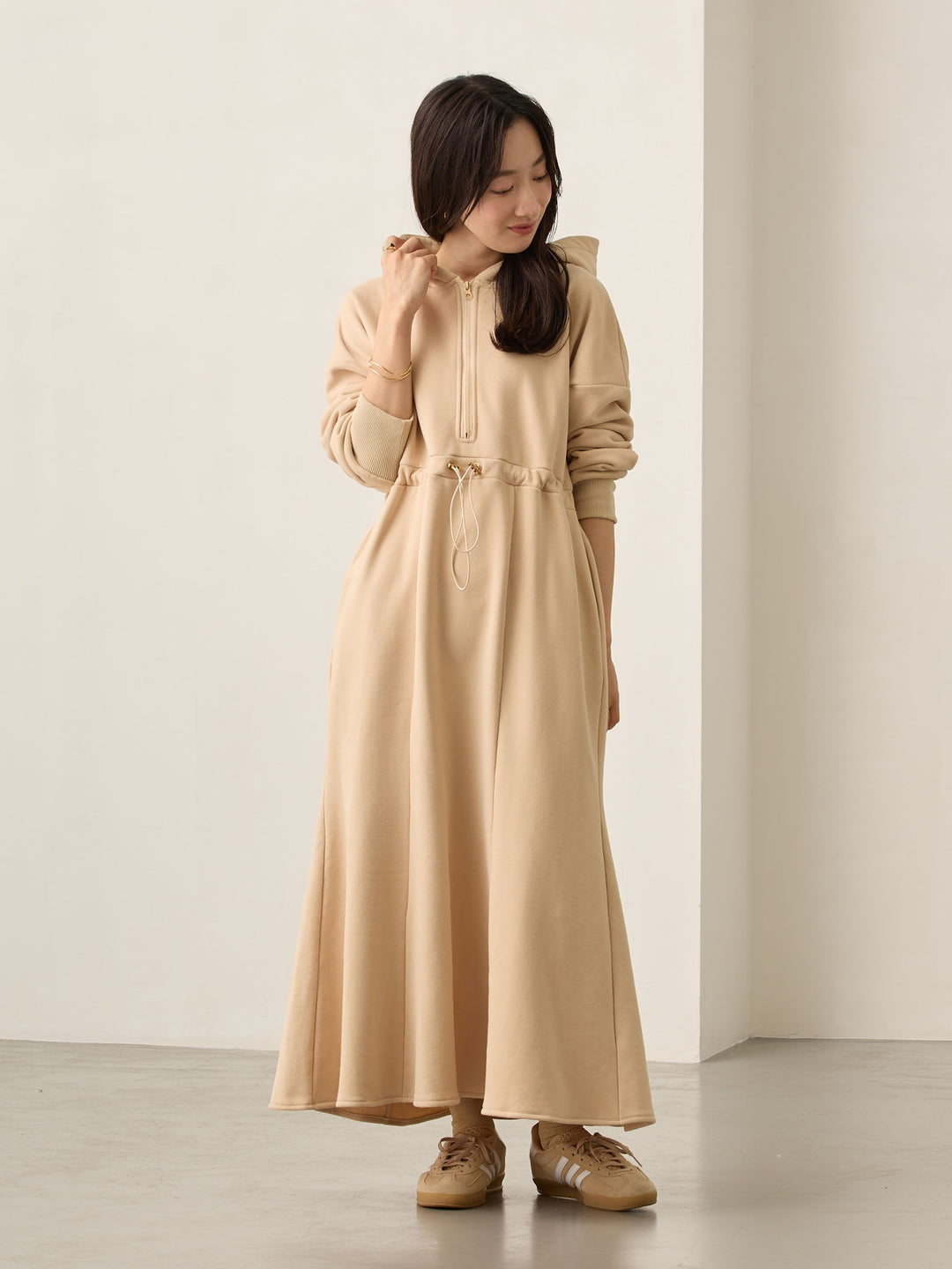 ほんのりマーメイドパーカーワンピース Beige