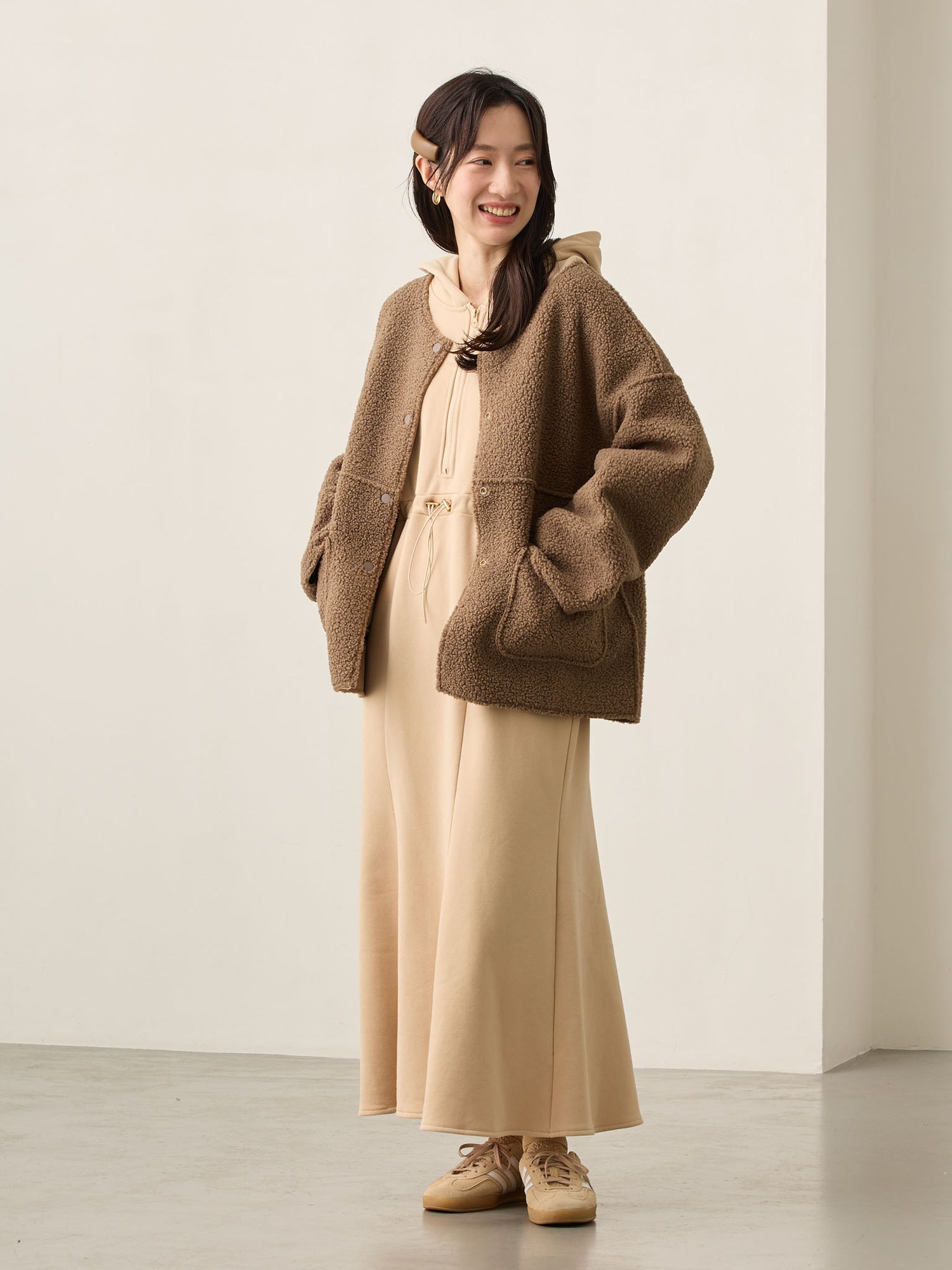 リバーシブルボアダッカー付きジャケット Brown