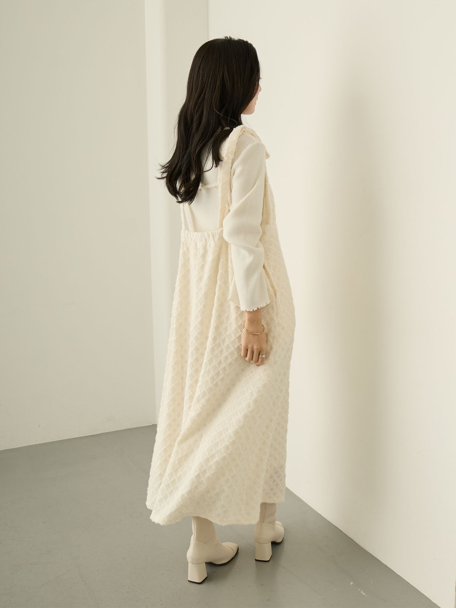 フェザーキャミワンピース Ivory – honono for mom&baby