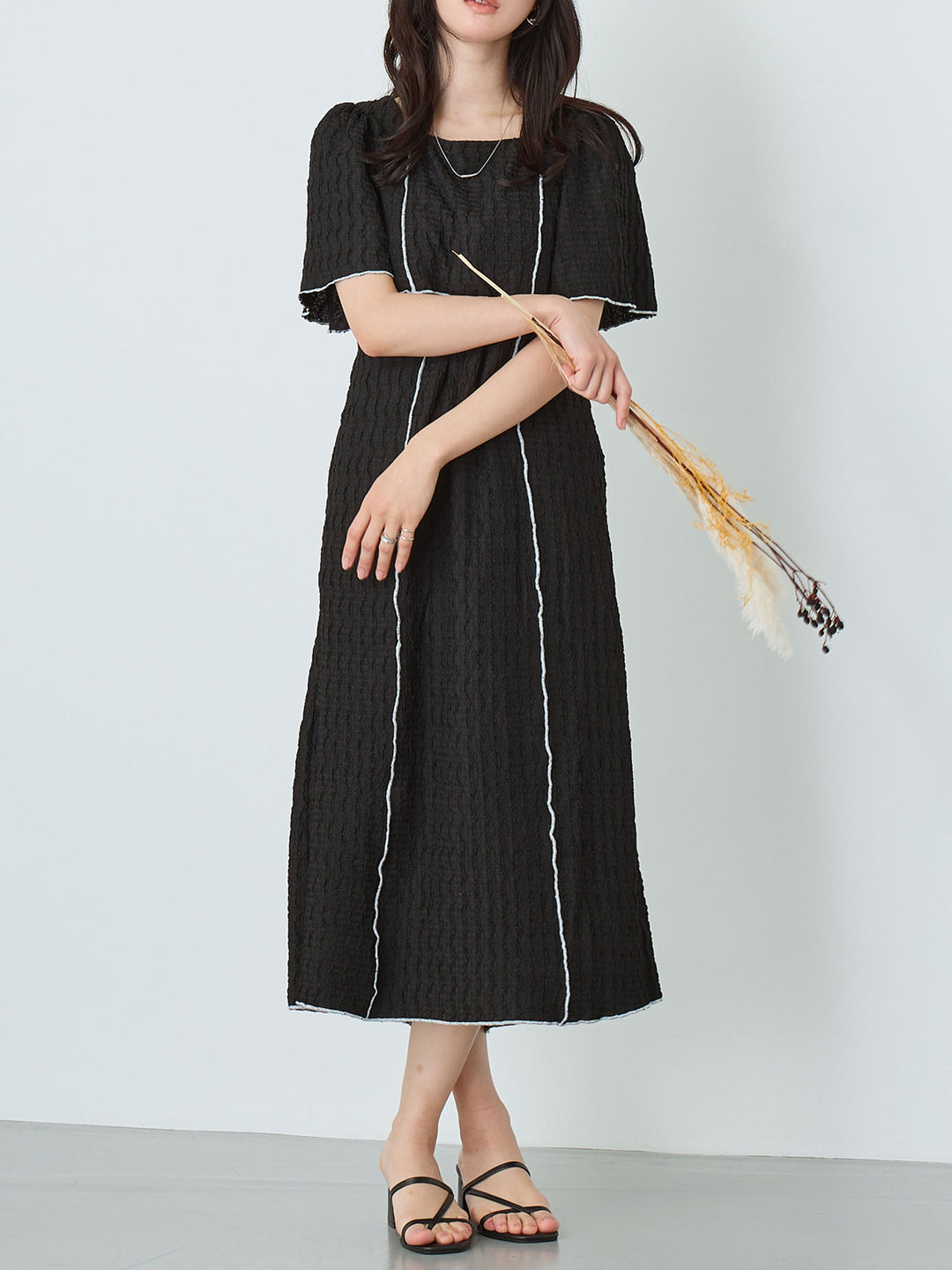 Outseam Mellow Dress Black