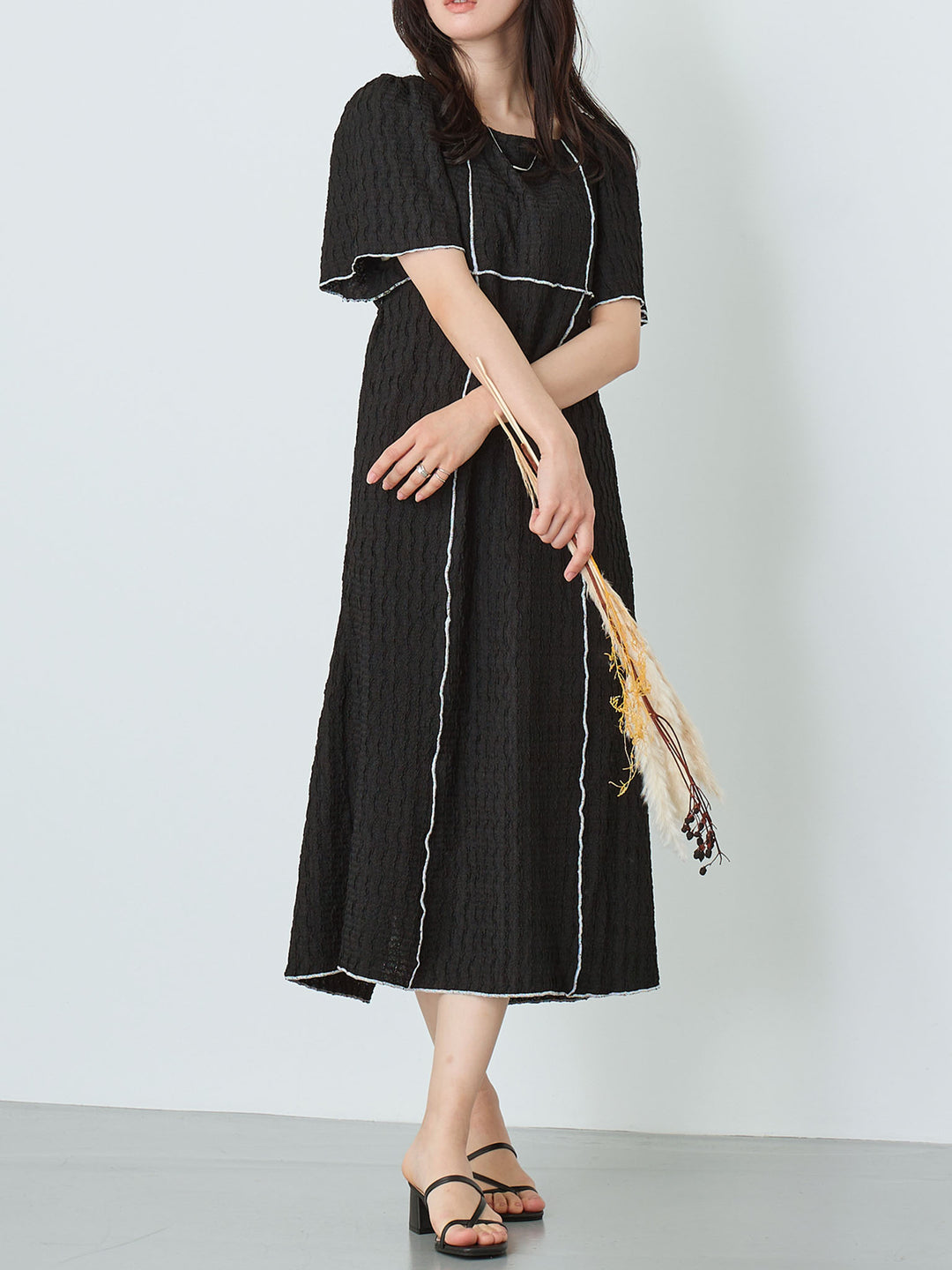 Outseam Mellow Dress Black