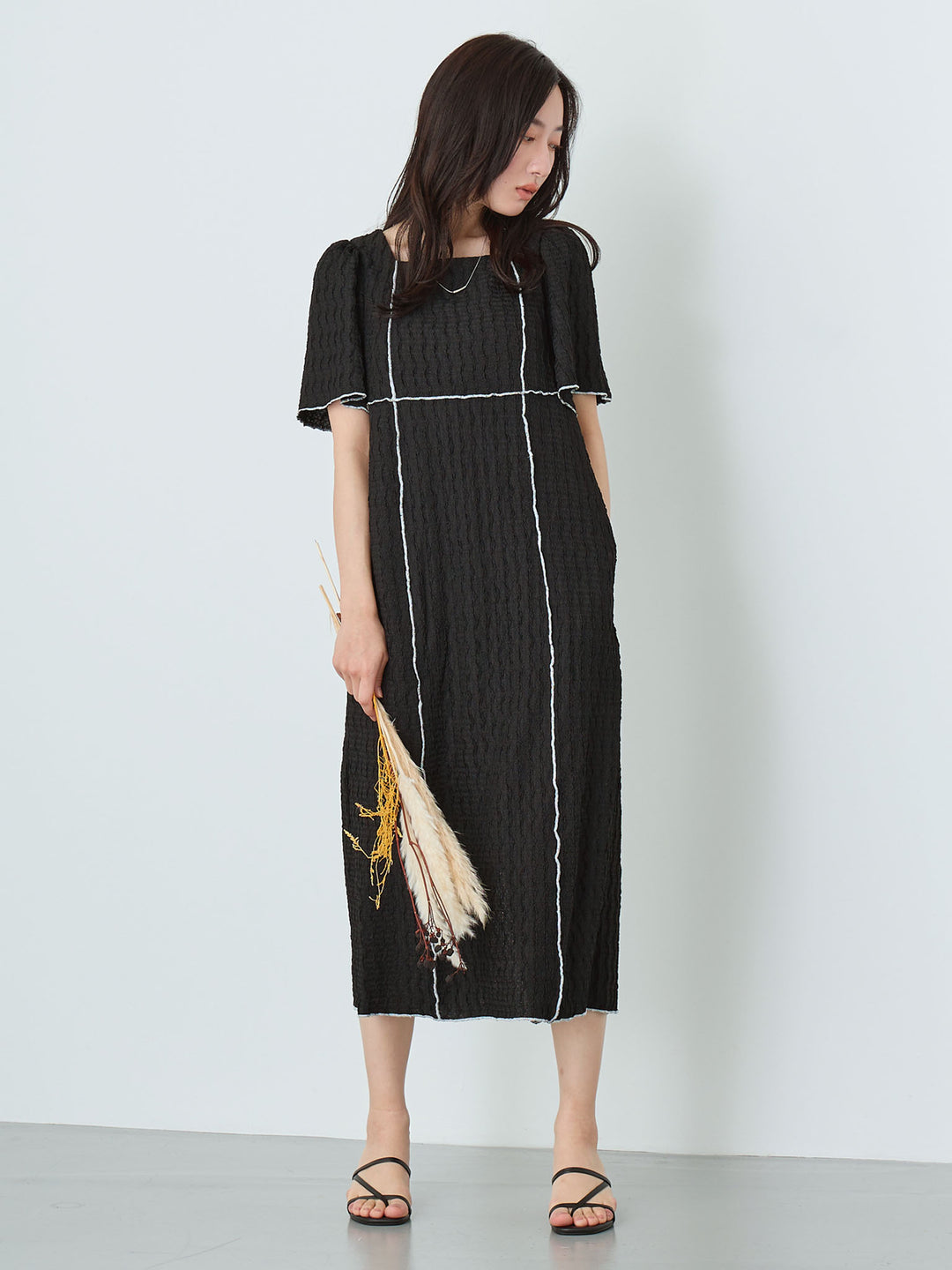 Outseam Mellow Dress Black