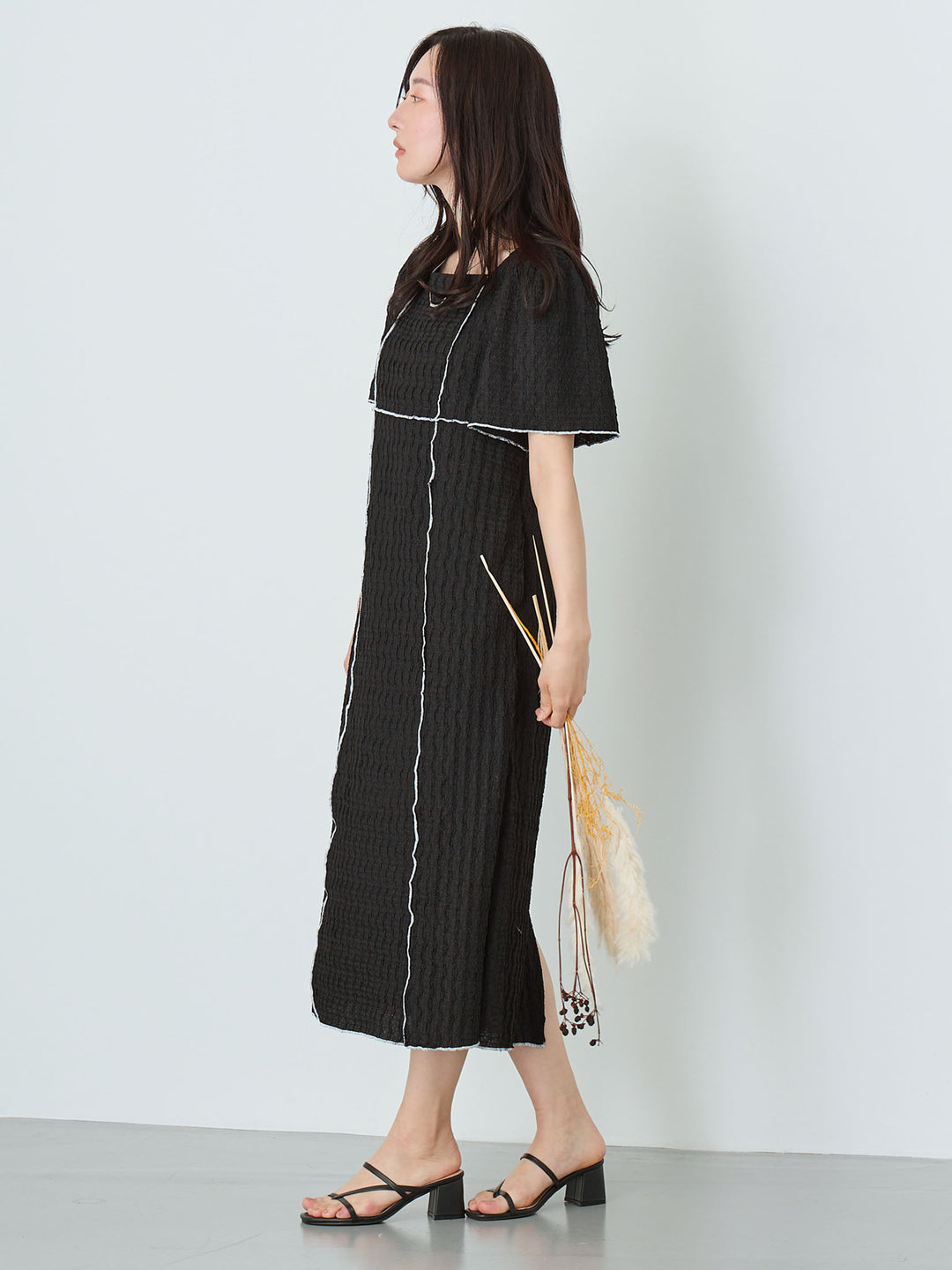 Outseam Mellow Dress Black