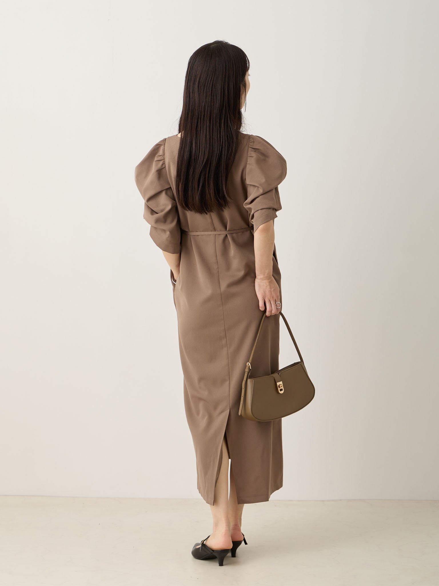 ボリューム袖Iラインワンピース Brown – honono for mom&baby