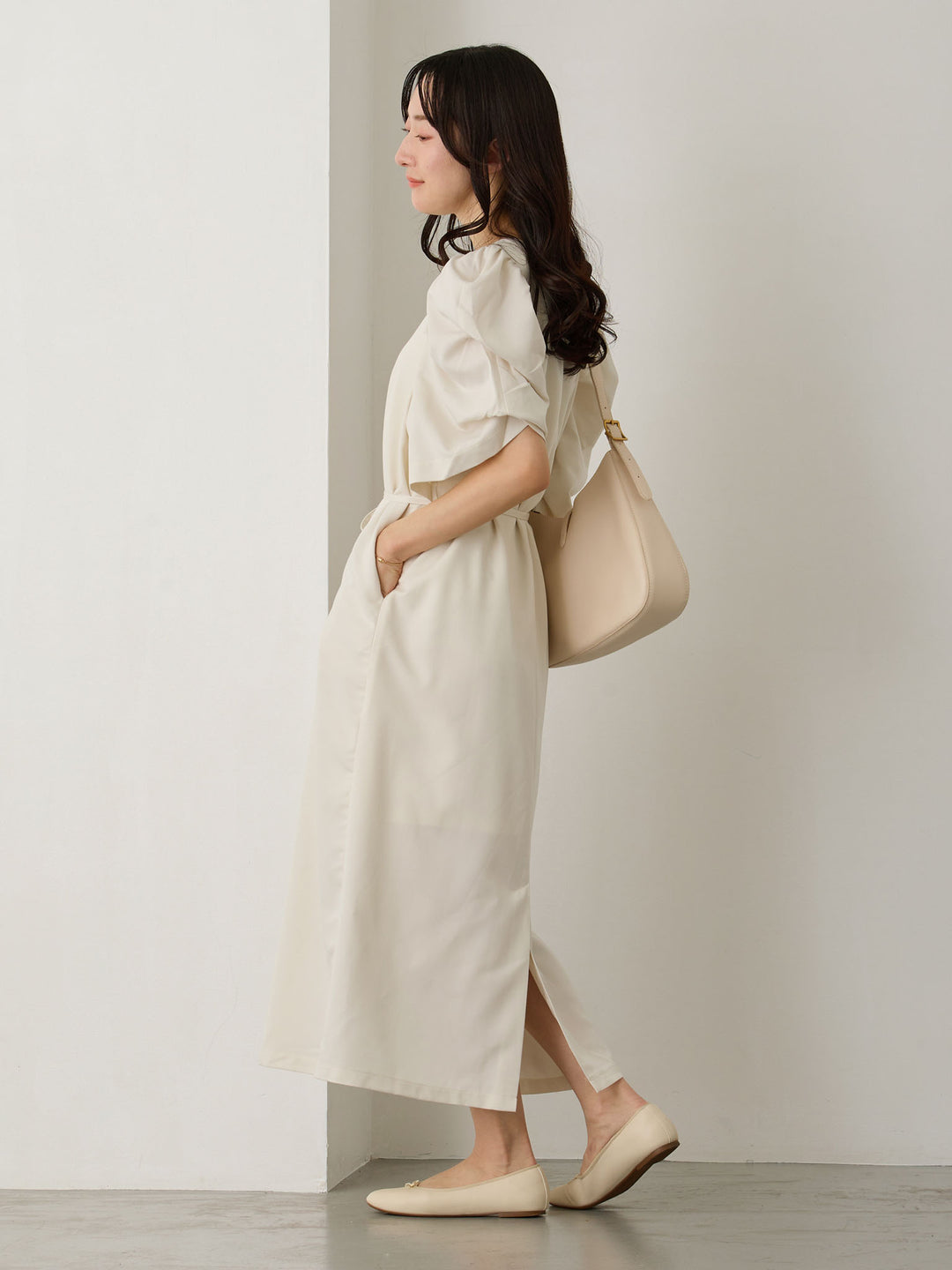 ボリューム袖Iラインワンピース Ecru