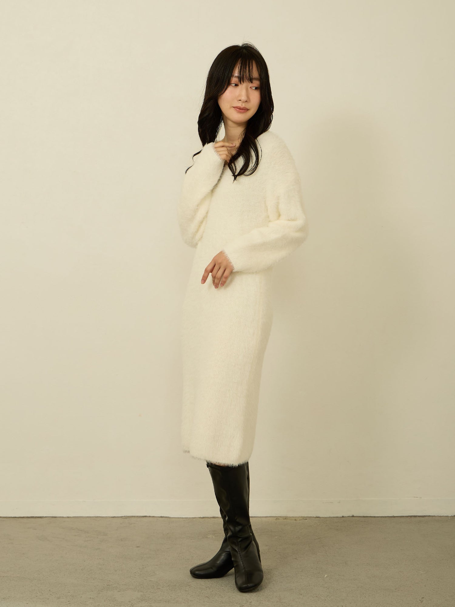 [Maternity/Nursing Clothes] Shaggy knit short dress White