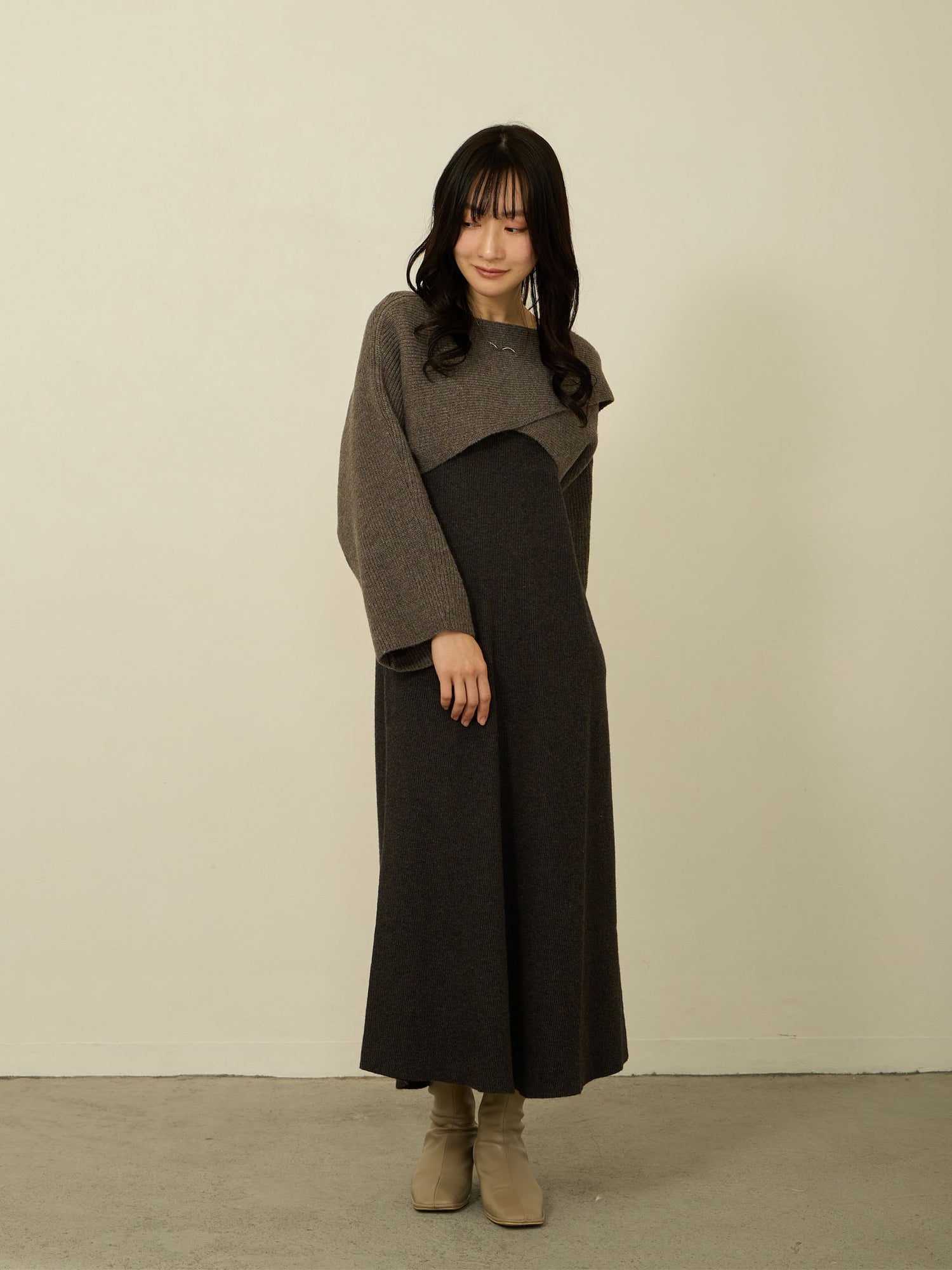 [Maternity/Nursing Clothes] Short knit & ribbed sleeveless dress 2-piece set Gray