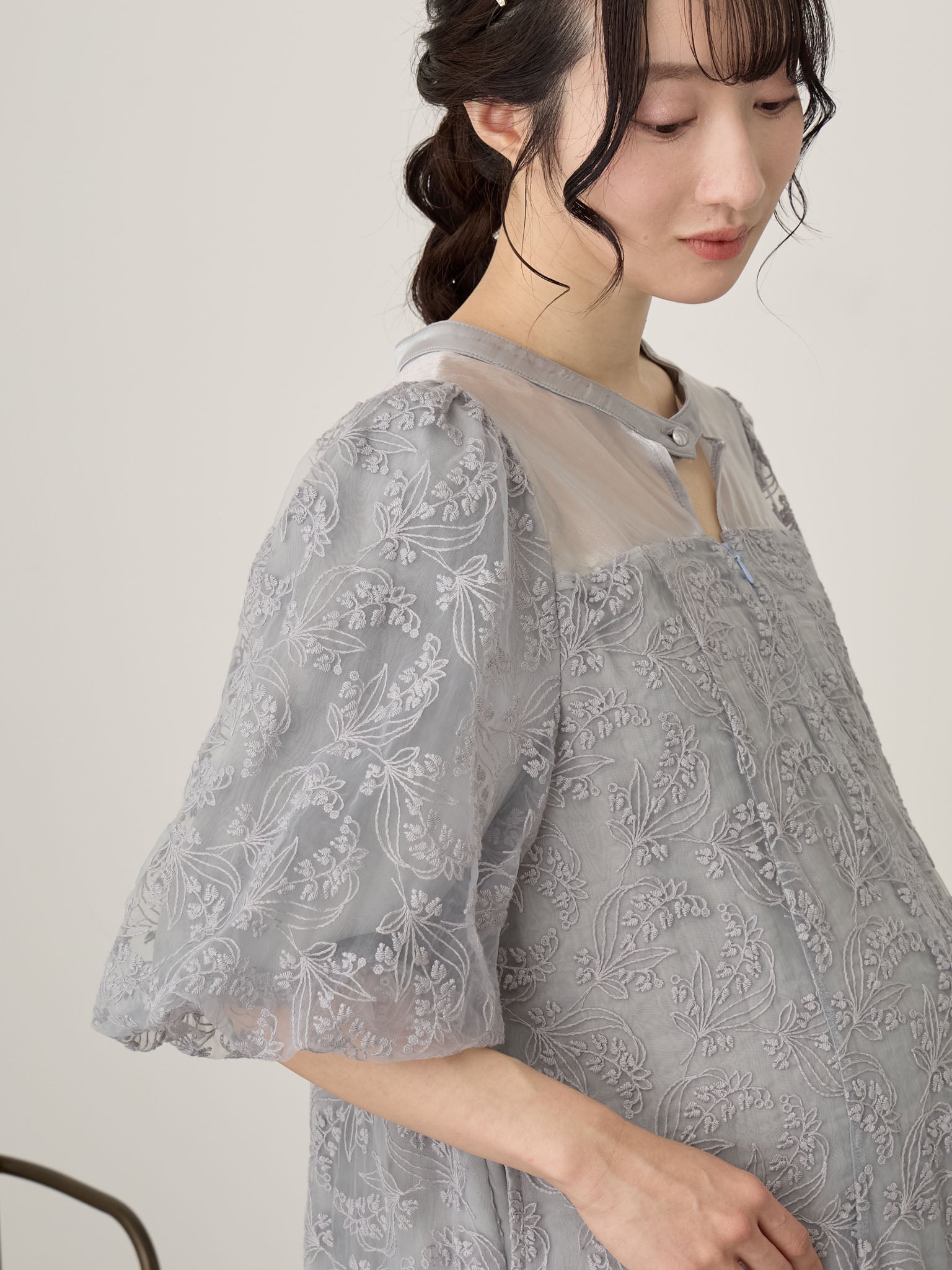 マタニティ・授乳服】ボリューム袖総レースドレス Blue gray