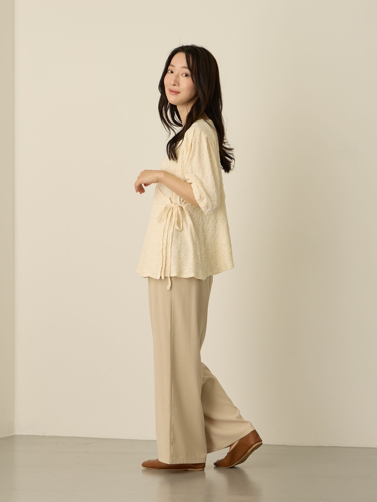 マタニティ・授乳服】カシュクールペプラムブラウス Ivory