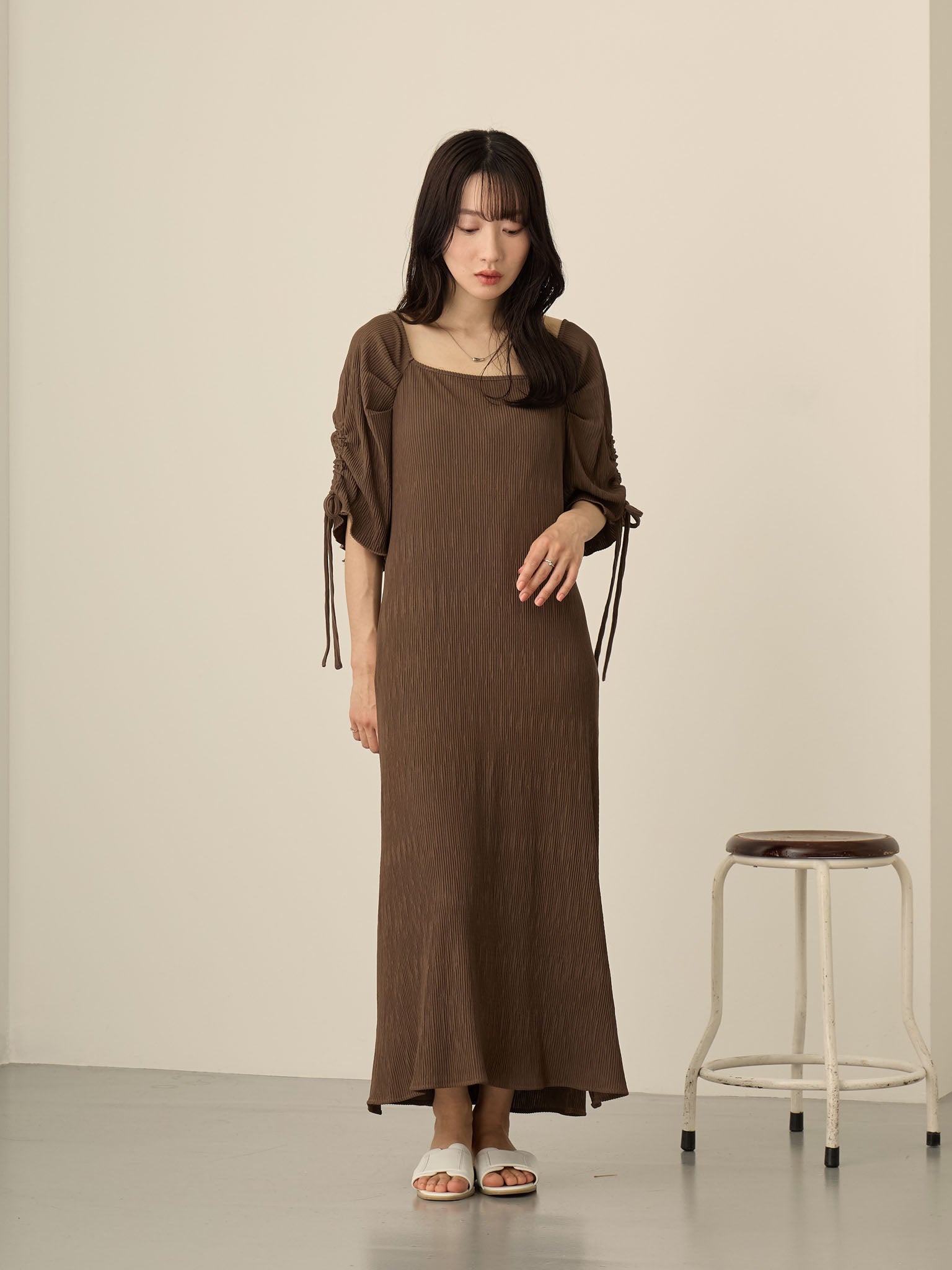 お歳暮・冬ギフト 特集2024 通販  マタニティ・授乳服】袖リボンスクエアワンピース Brown マタニティ