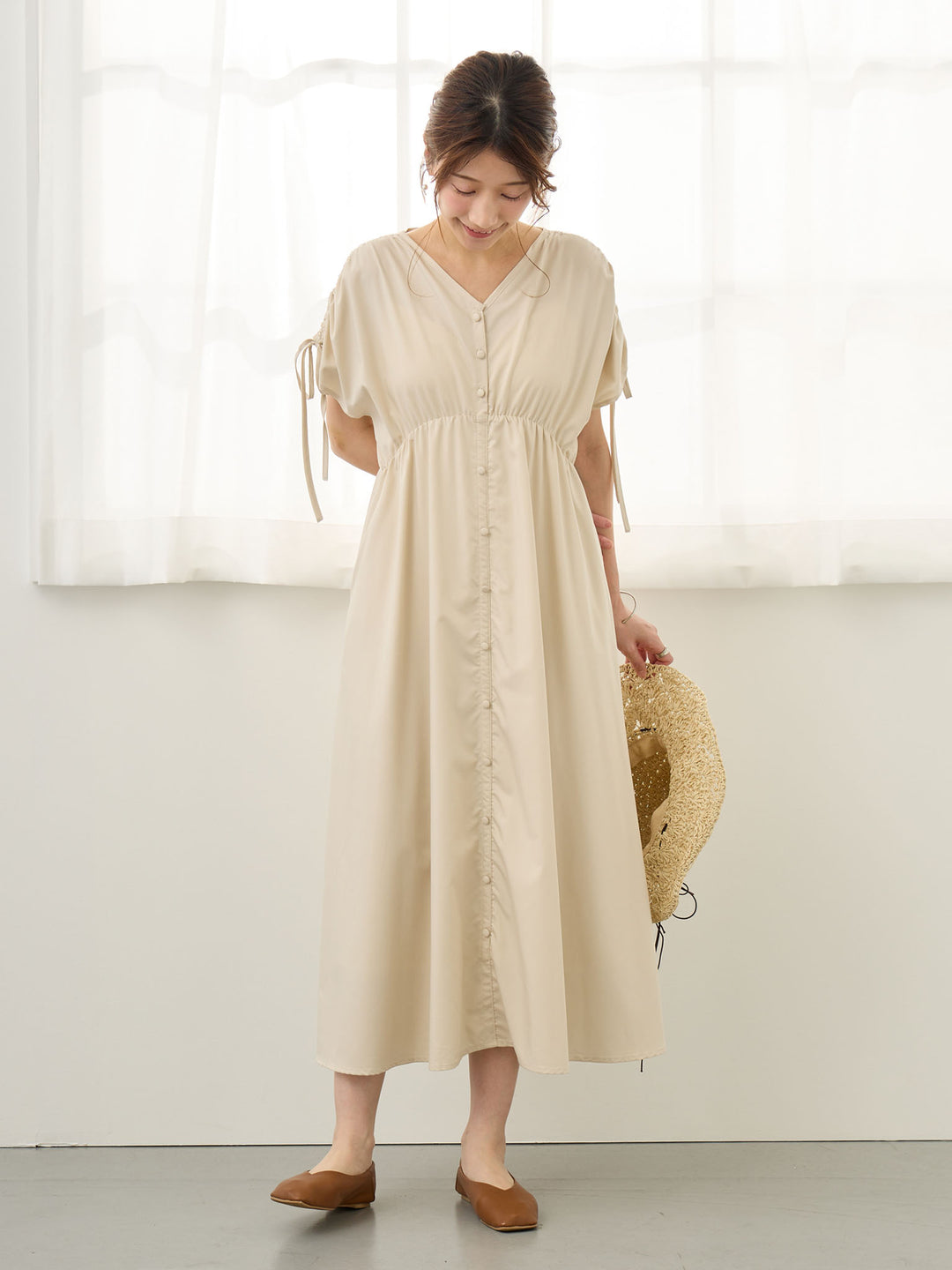シャーリングスリーブワンピース Beige