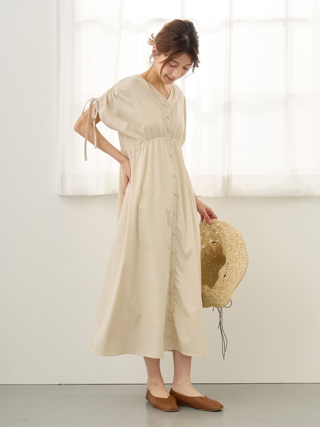 シャーリングスリーブワンピース Beige
