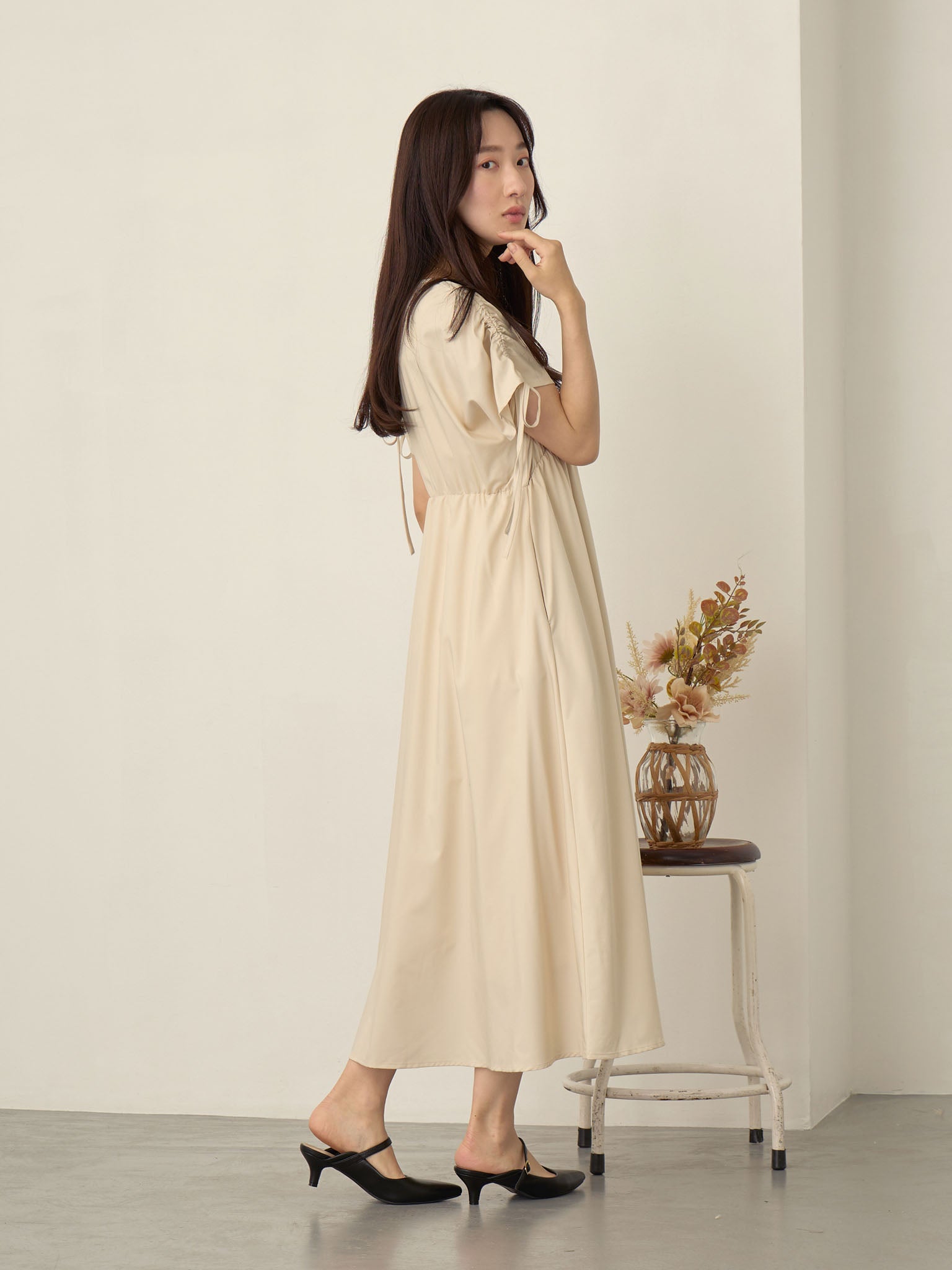 シャーリングスリーブワンピース Beige – honono for mom&baby