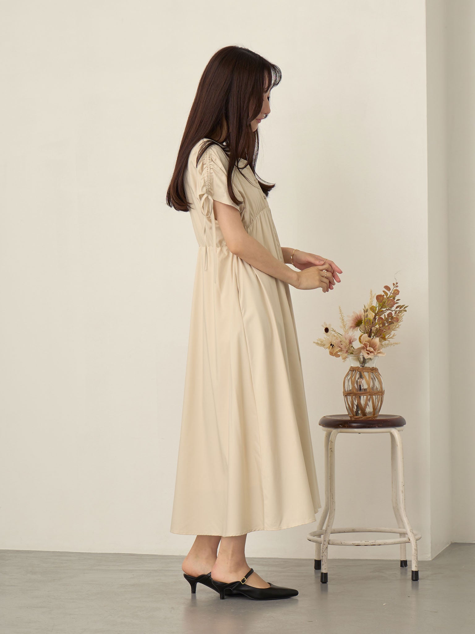 シャーリングスリーブワンピース Beige – honono for mom&baby