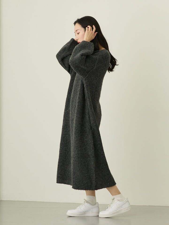 Vネックニットワンピース Charcoal