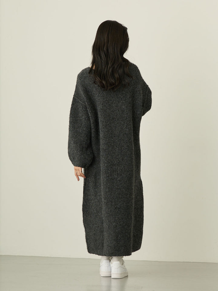 Vネックニットワンピース Charcoal