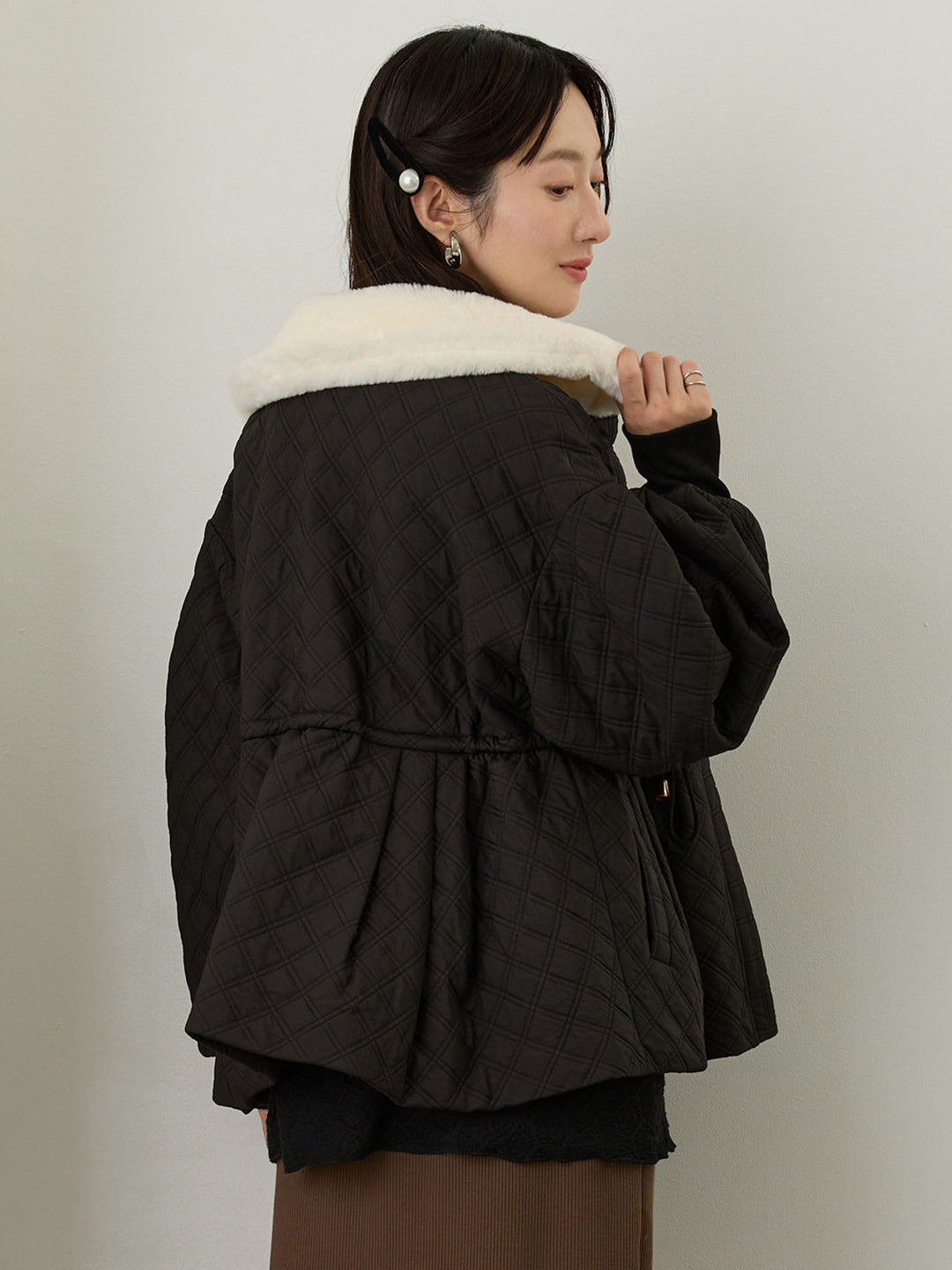ダッカー付き衿ファーアウター Black