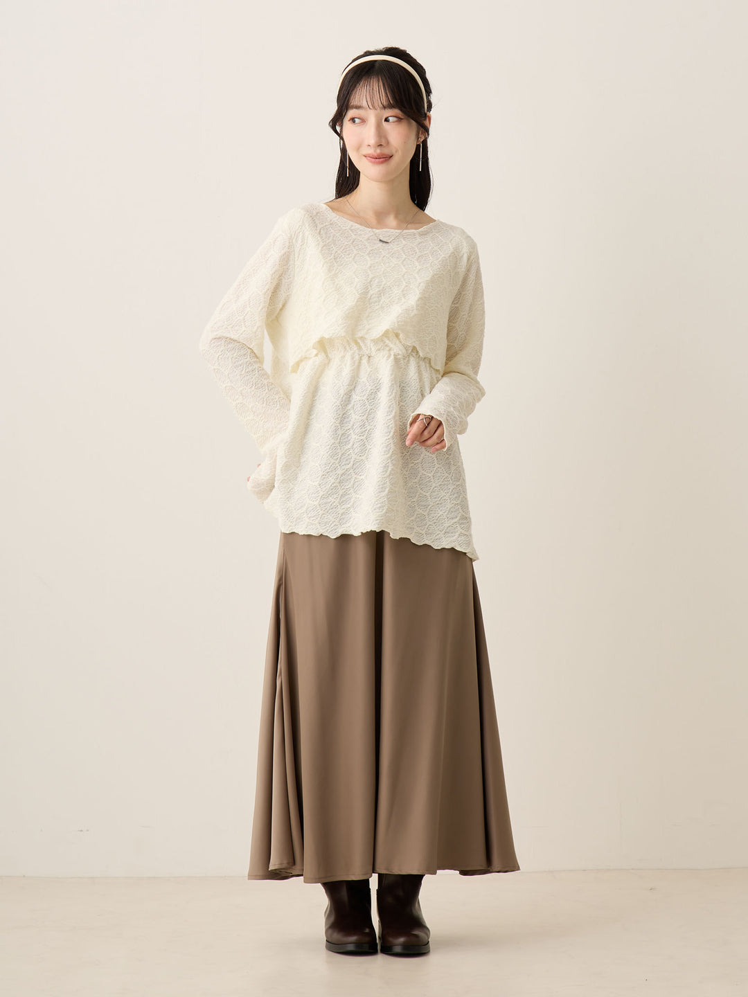 ほんのりマーメイドサテンスカート Greige