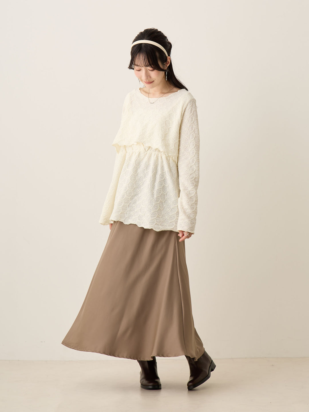 Mellow Design 象牙白上衣