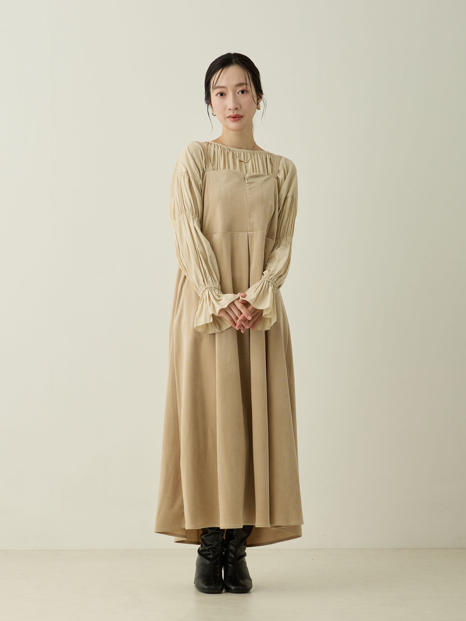 コーデュロイジャンパースカート Beige – honono for mom&baby