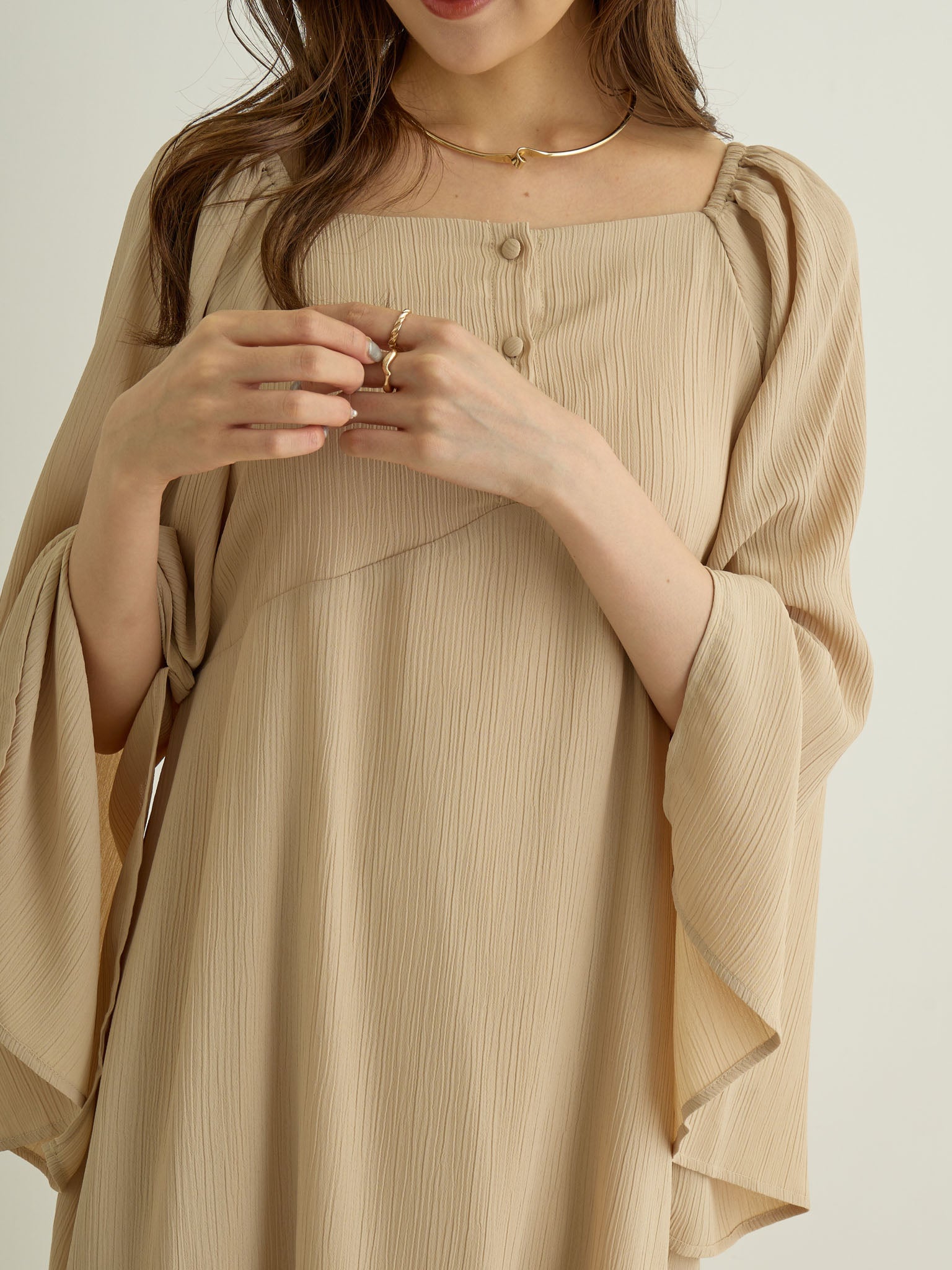 マタニティ・授乳服】スリットスリーブワンピース Beige