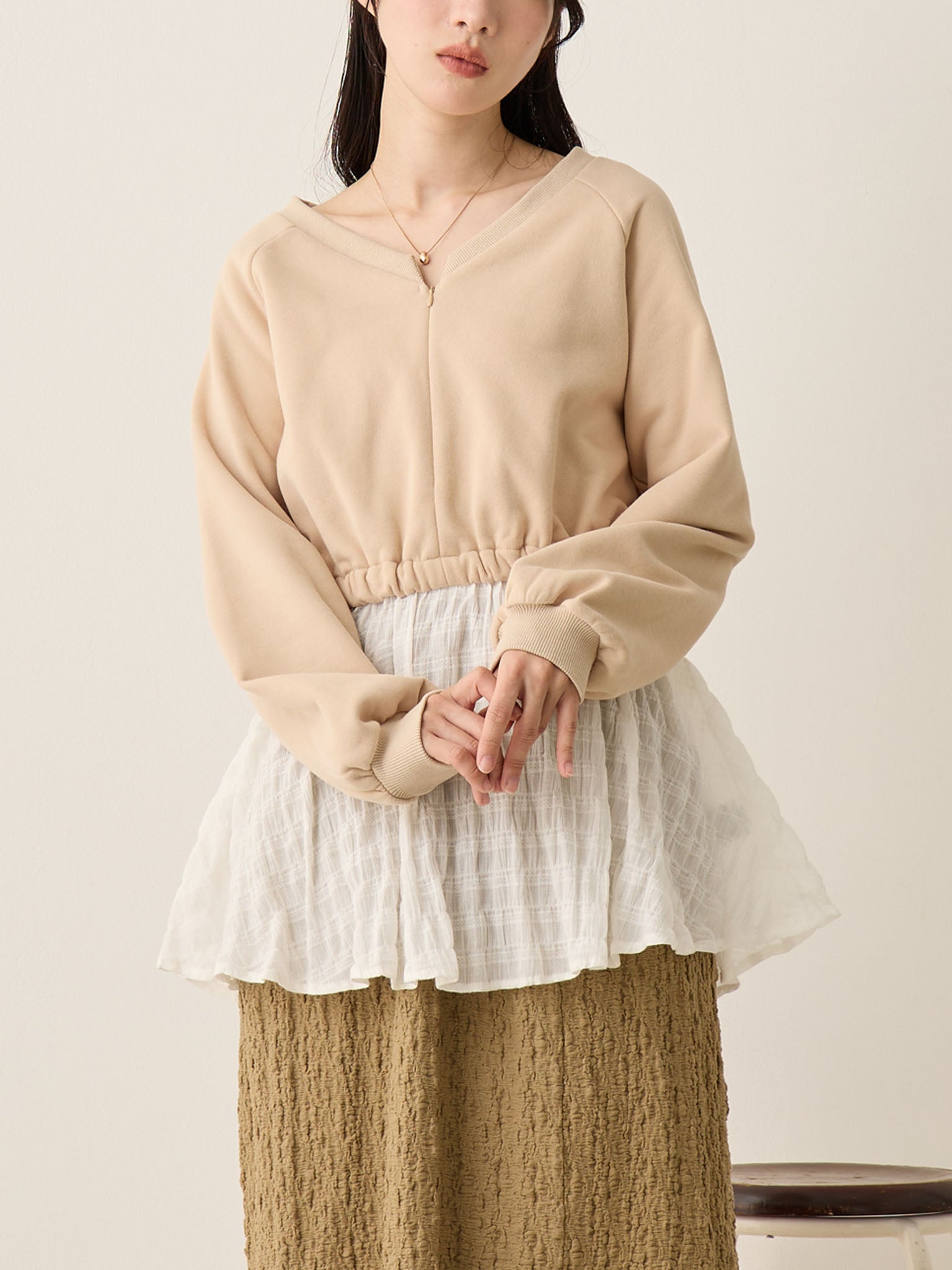レイヤード風スウェットトップス Beige