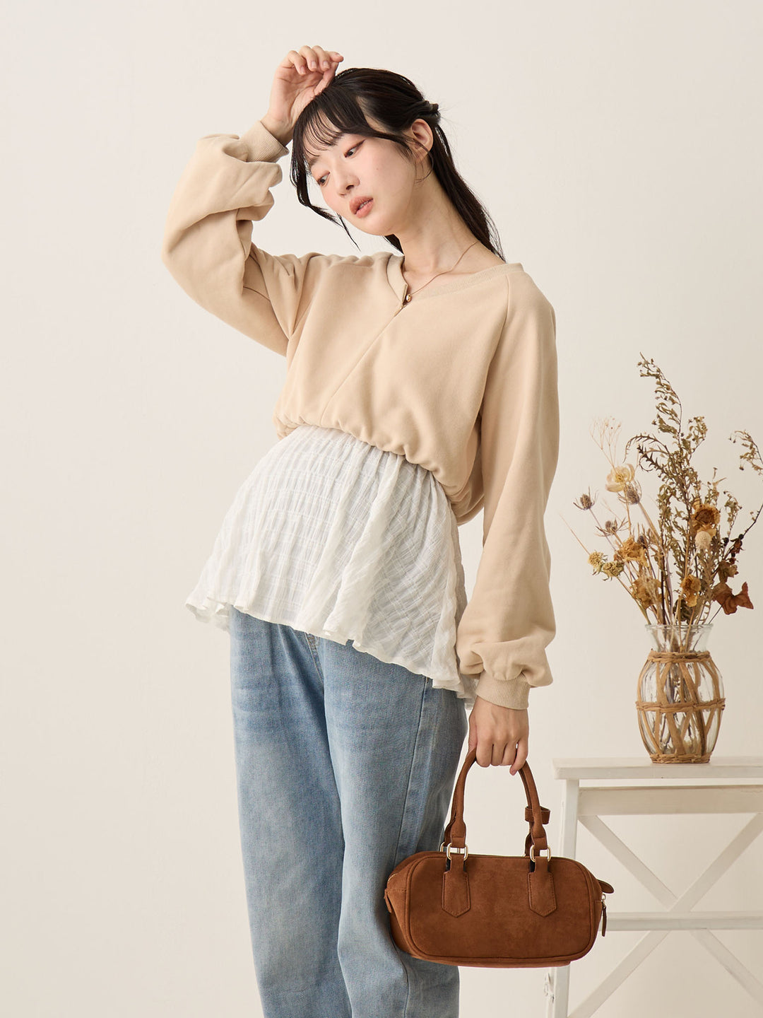 米色多层运动衫