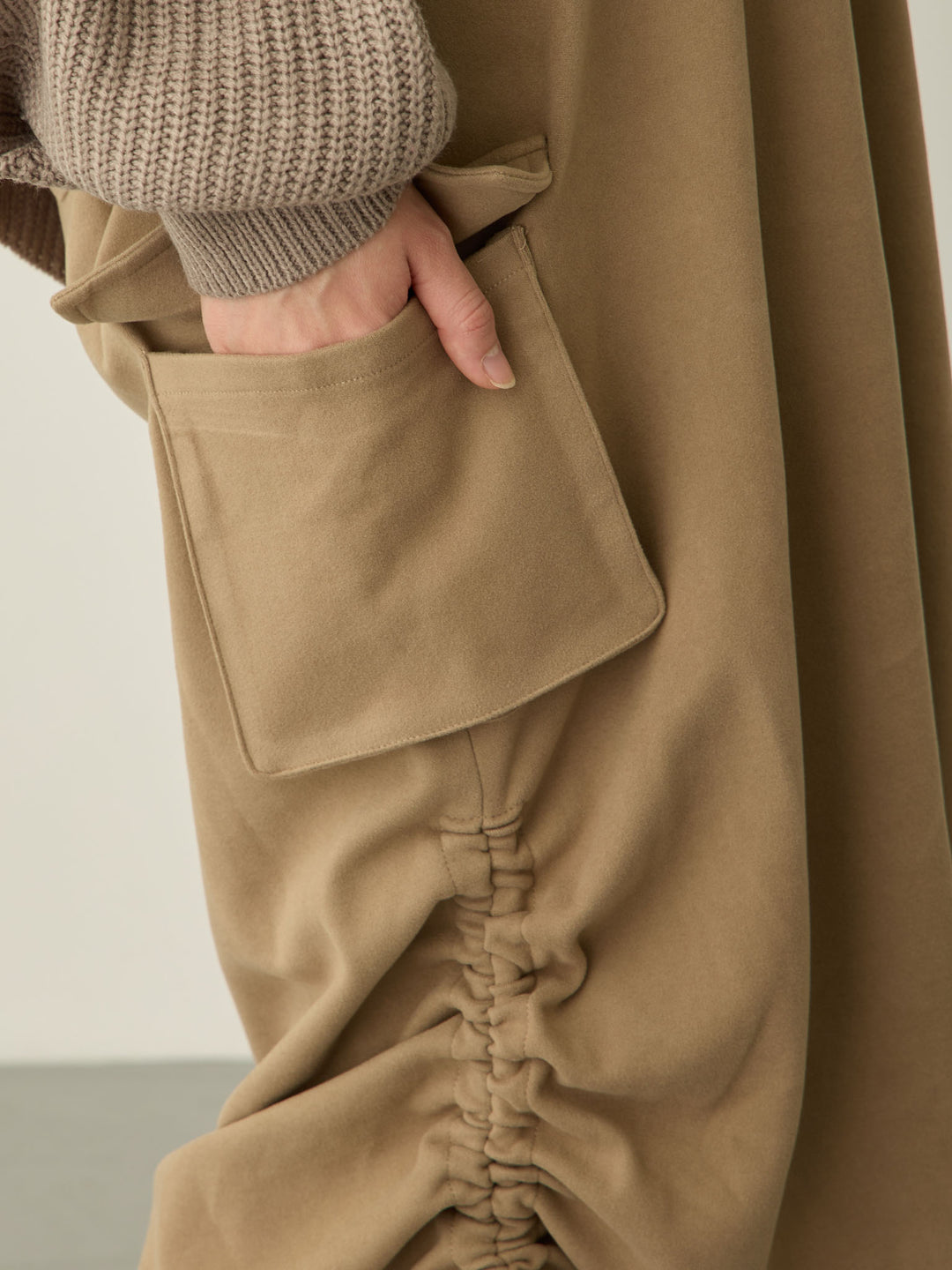 黑色羊毛工装裙