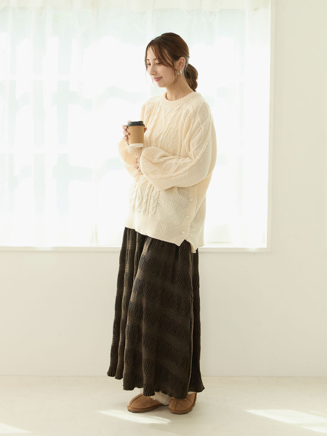 天鹅绒褶皱百褶裙，深棕色