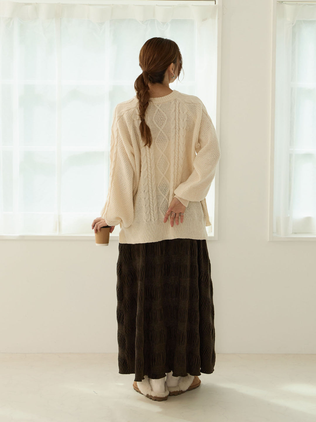 天鹅绒褶皱百褶裙，深棕色