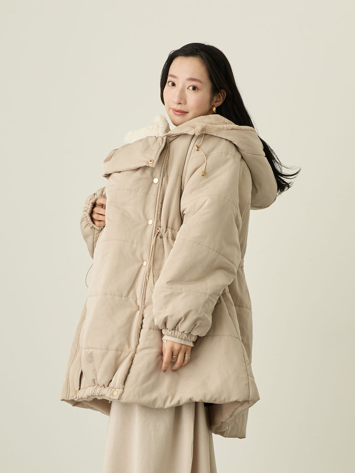 带鸭绒灰的衬垫外套