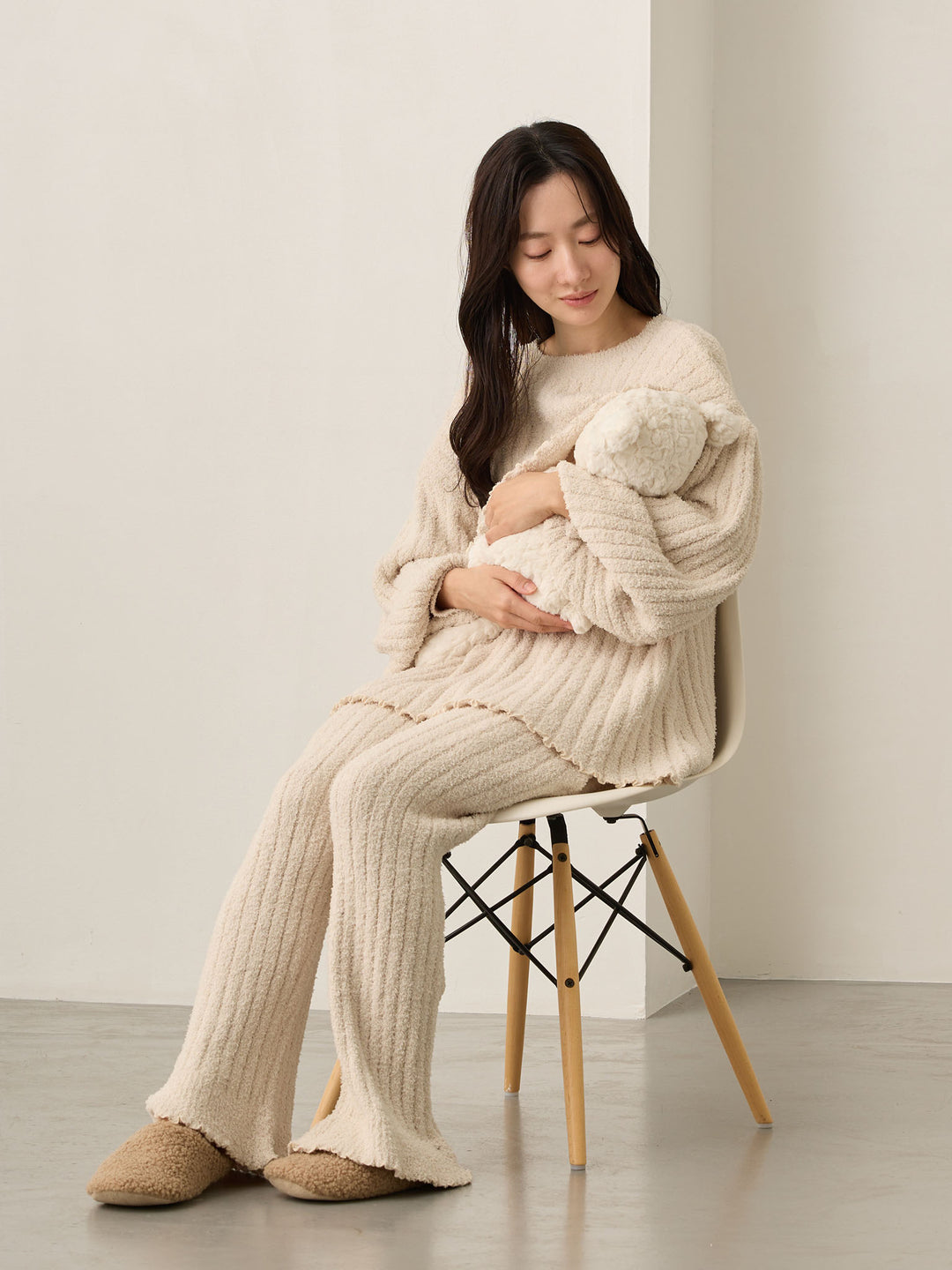 象牙色蓬松房间套装