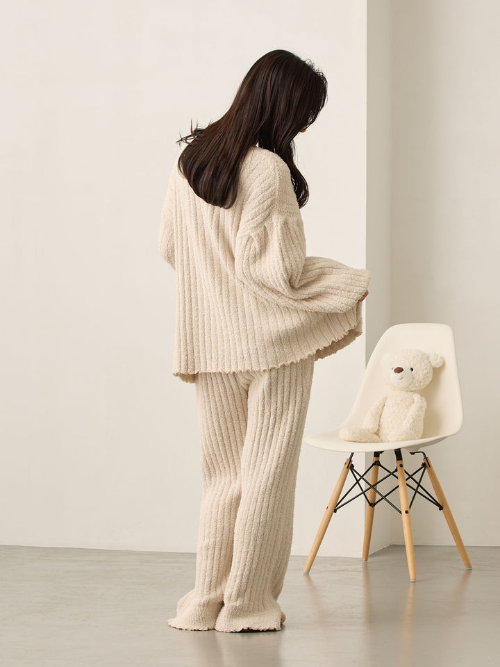 象牙色蓬松房间套装