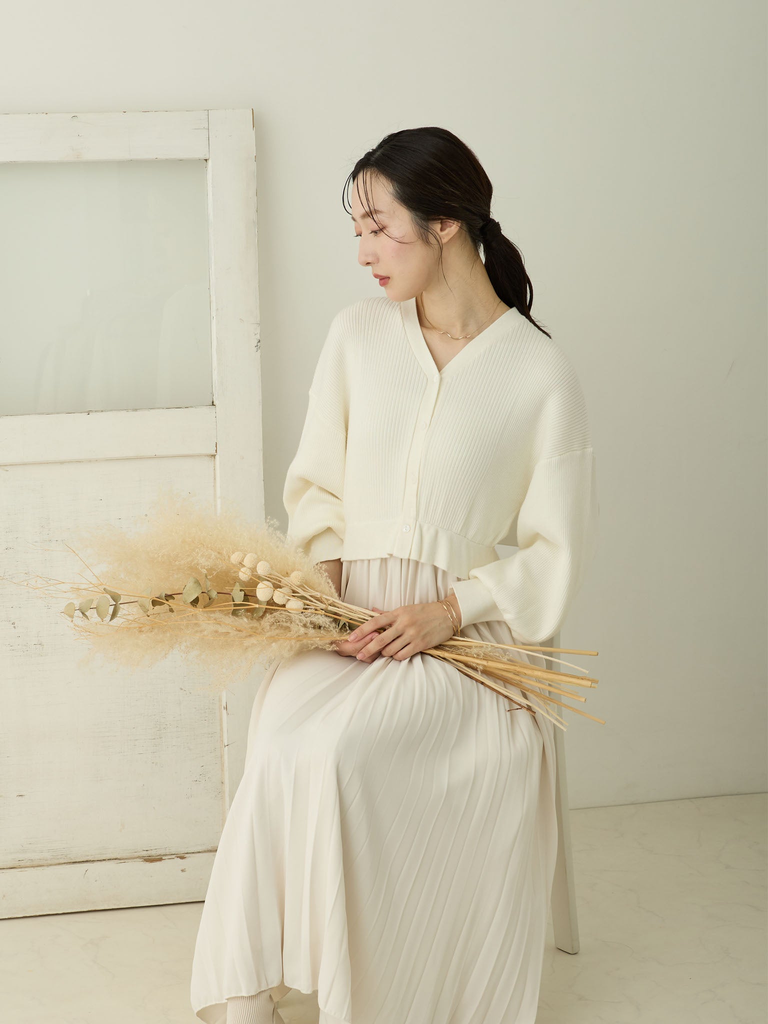 低価格 マタニティ・授乳服】ニットドッキングプリーツワンピース Ecru マタニティ
