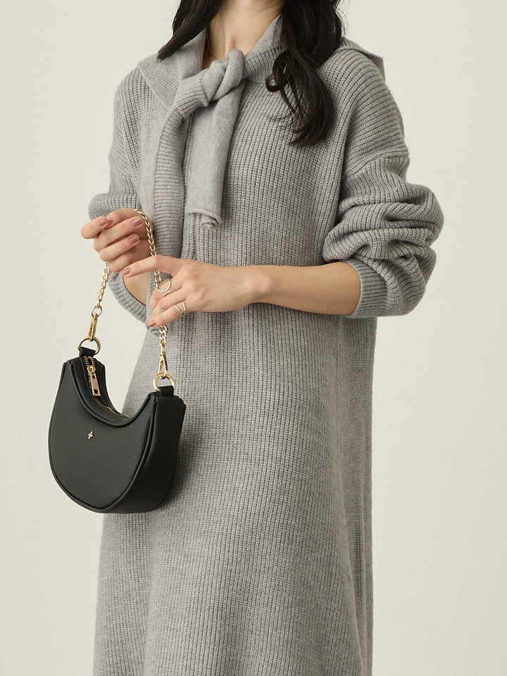 带围巾的连帽针织连衣裙，灰色