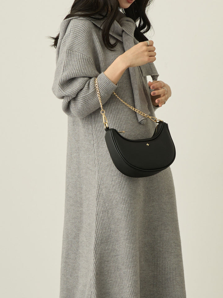 带围巾的连帽针织连衣裙，灰色